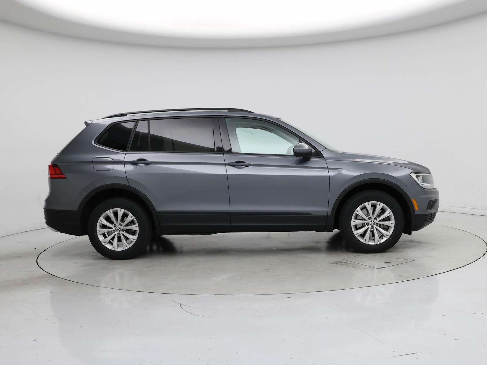 2018 Volkswagen Tiguan S - Photo 8