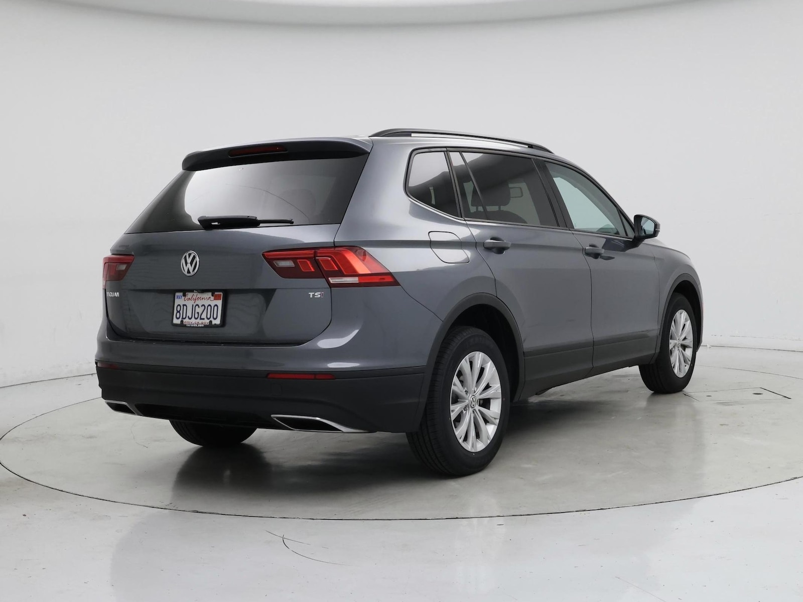 2018 Volkswagen Tiguan S - Photo 9