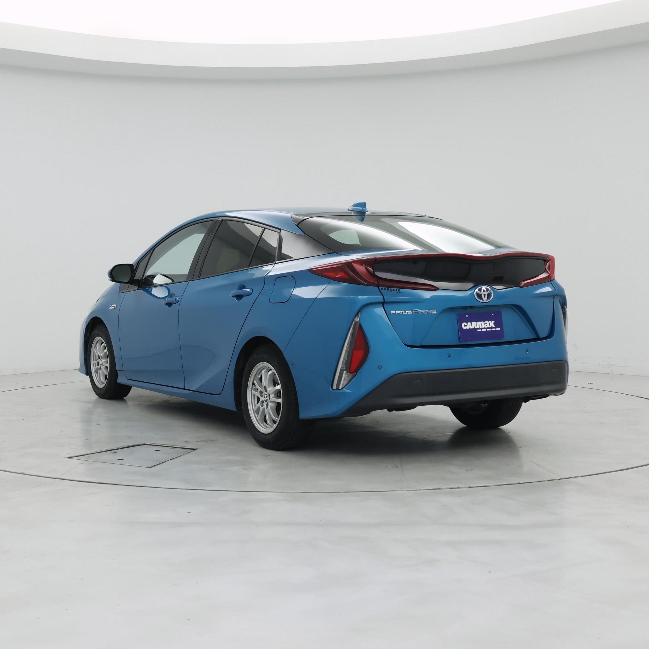 Thumbnail: 2017 Toyota Prius Prime - 2
