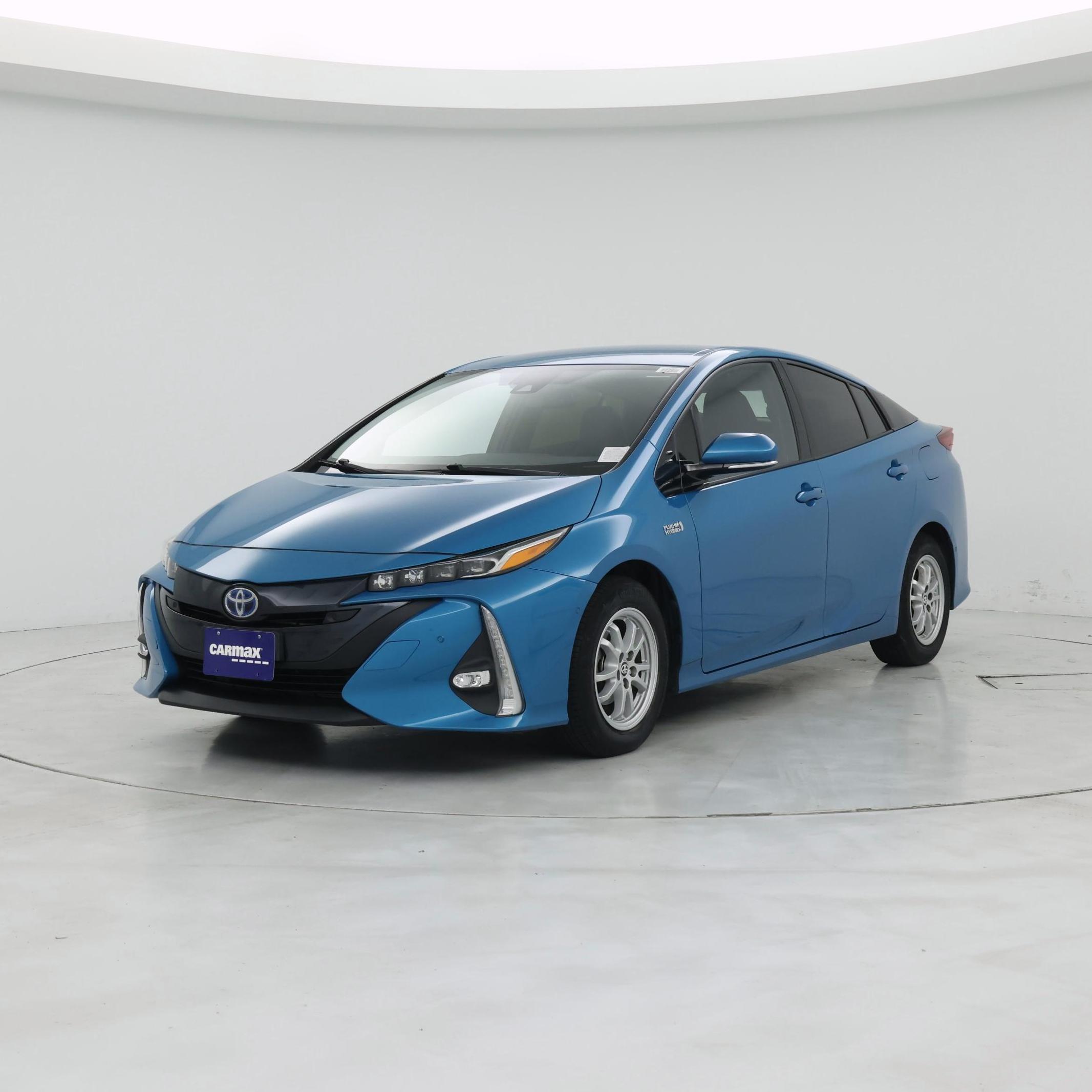 Thumbnail: 2017 Toyota Prius Prime - 4