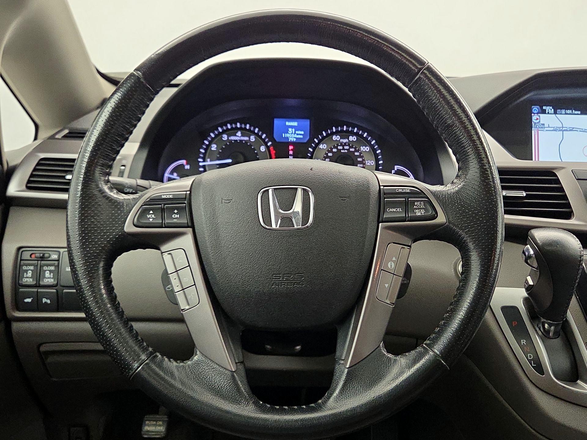 Thumbnail: 2015 Honda Odyssey - 10