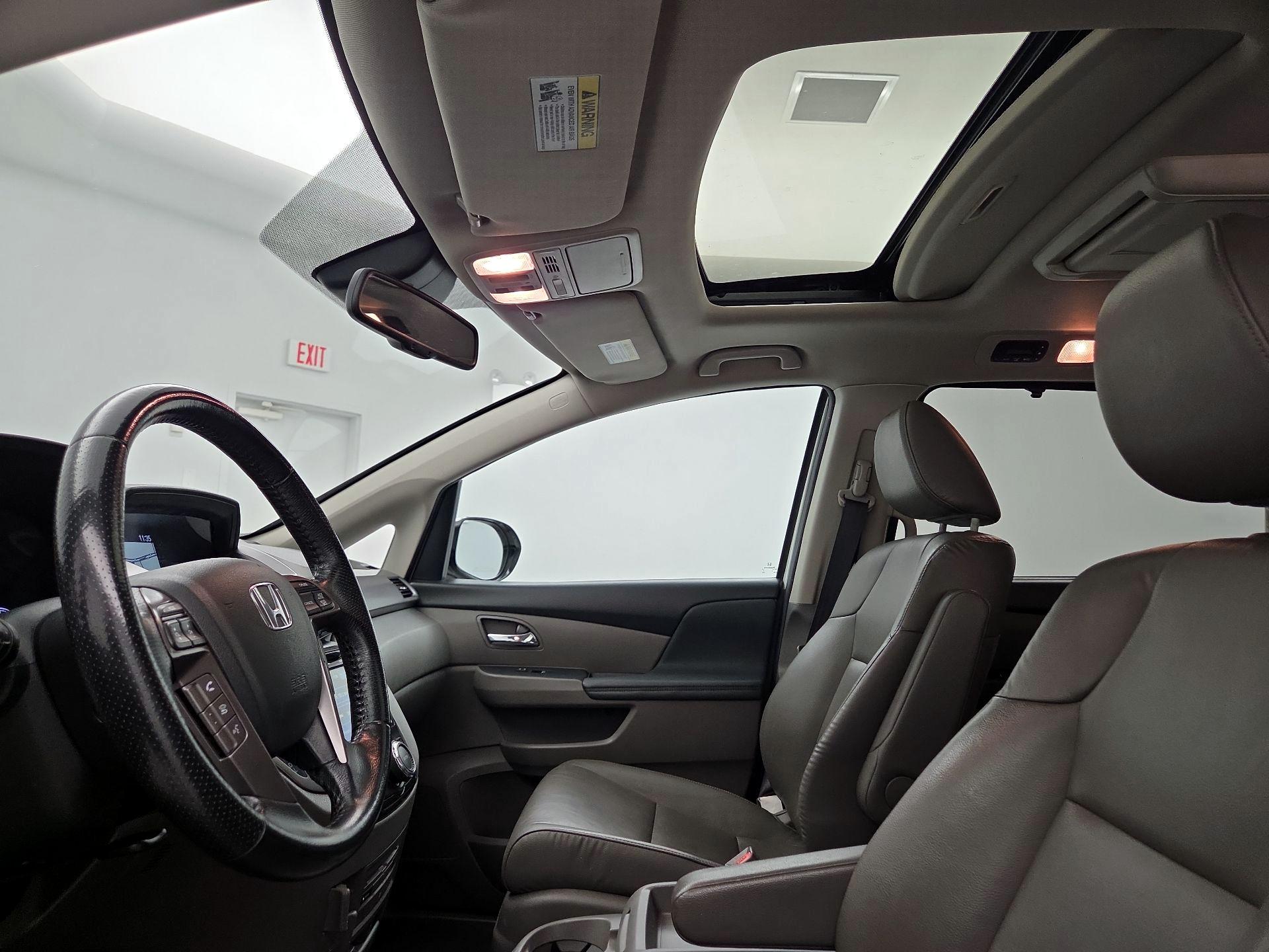 Thumbnail: 2015 Honda Odyssey - 20