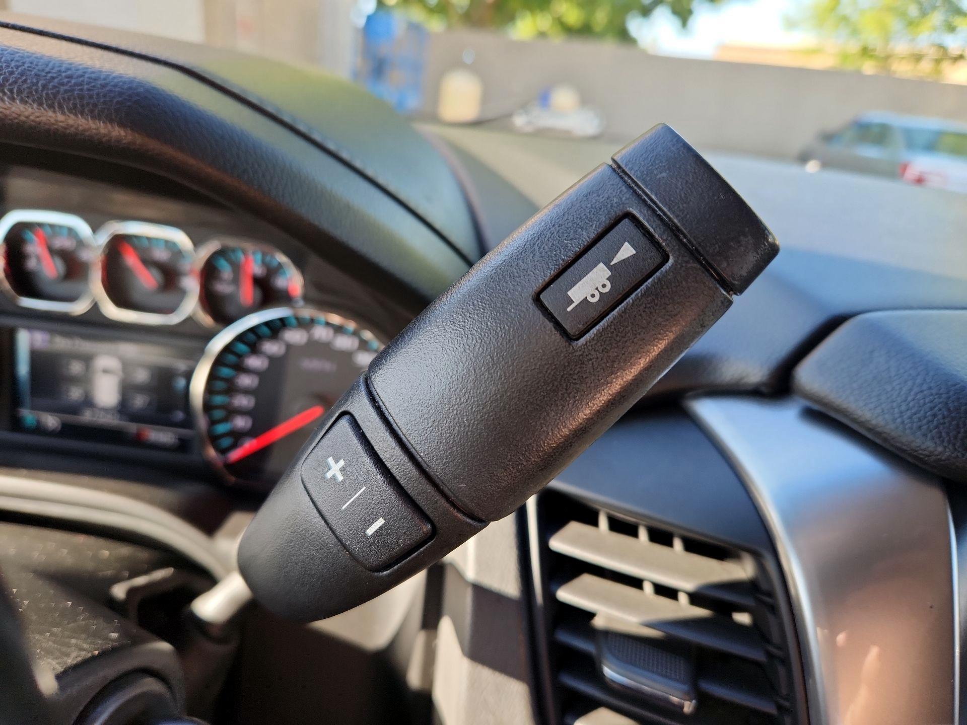 Thumbnail: 2019 Chevrolet Tahoe - 15