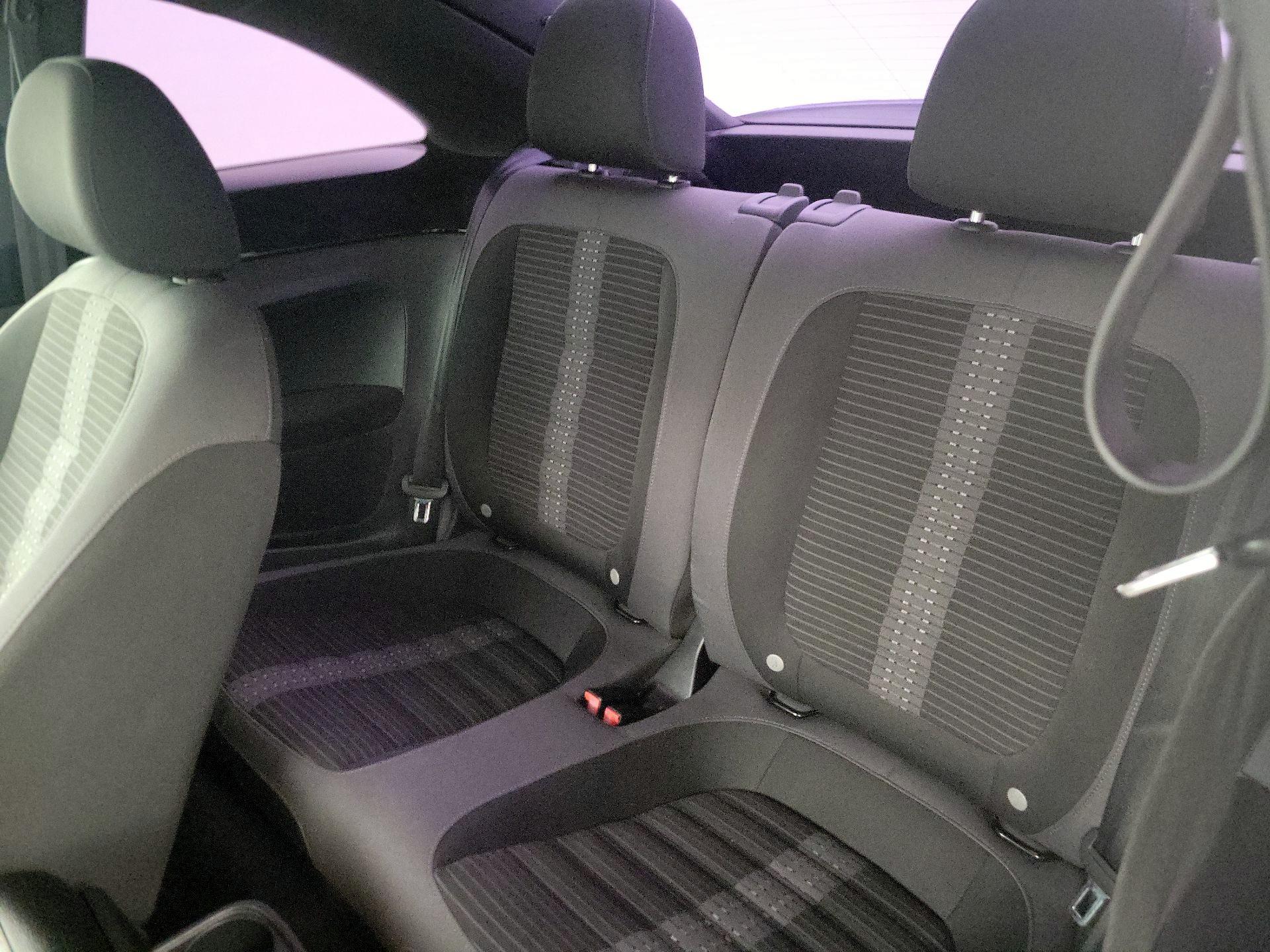 Thumbnail: 2014 Volkswagen Beetle - 18