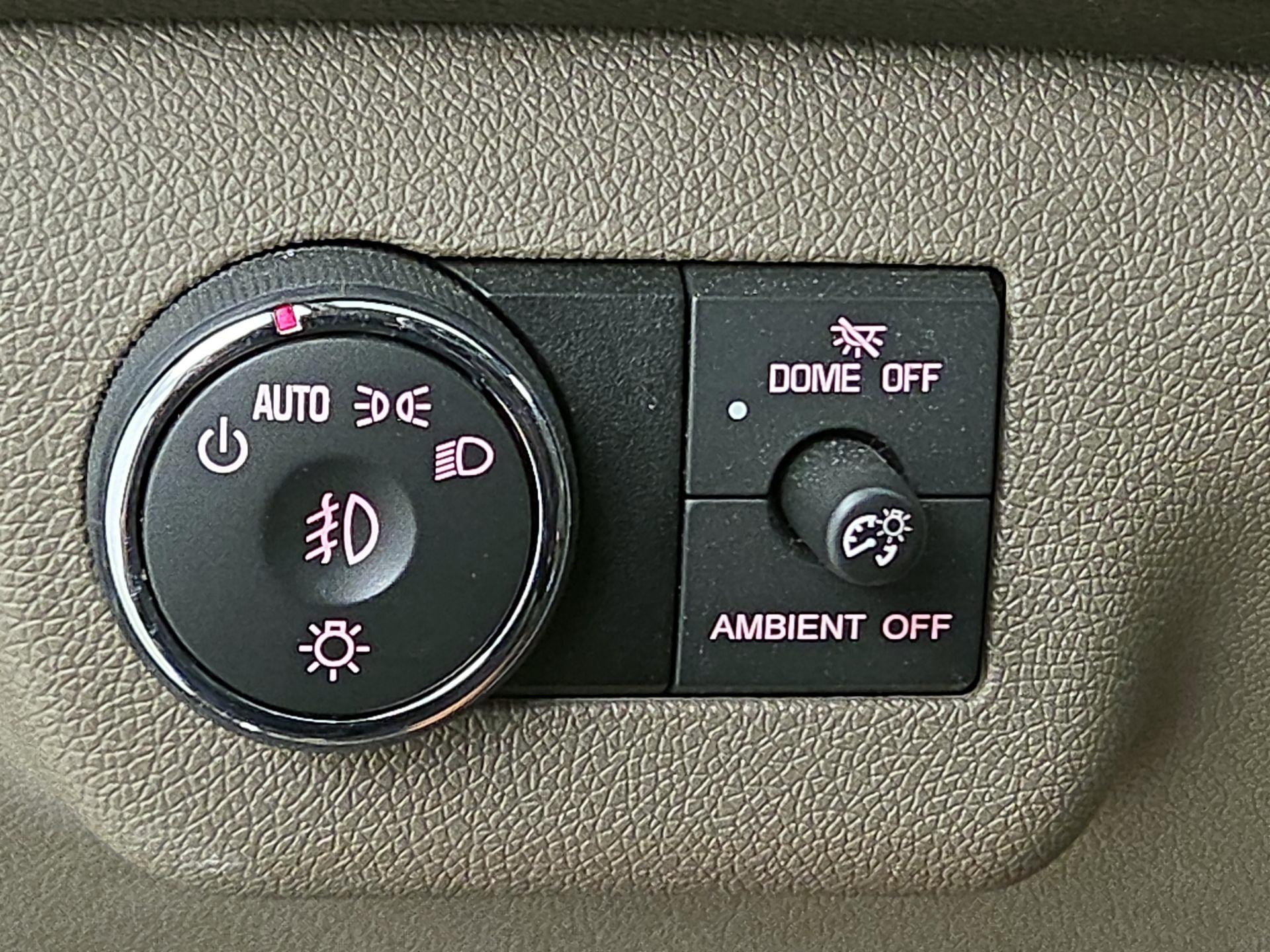 Thumbnail: 2015 GMC Acadia - 13