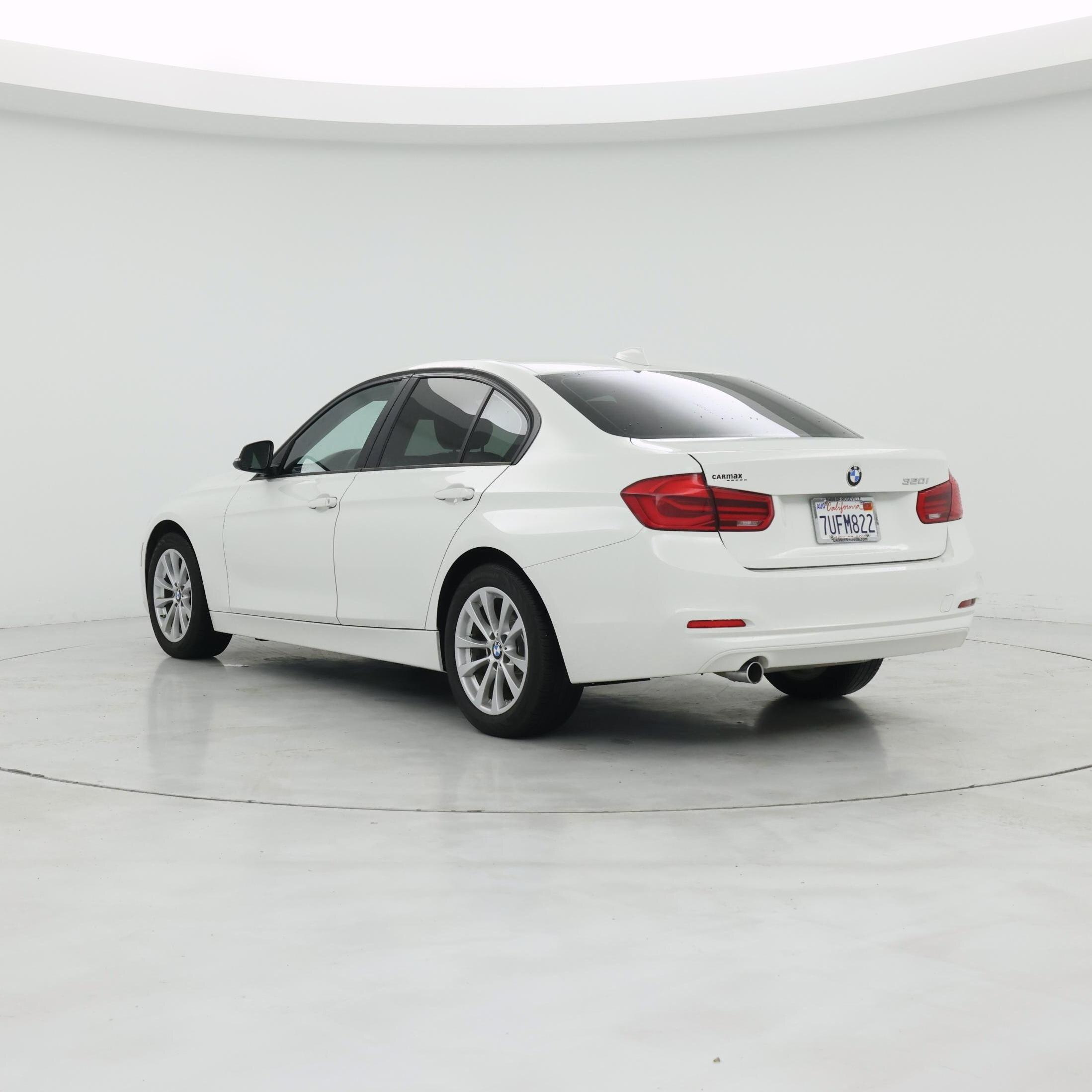 Thumbnail: 2016 BMW 3 Series - 2