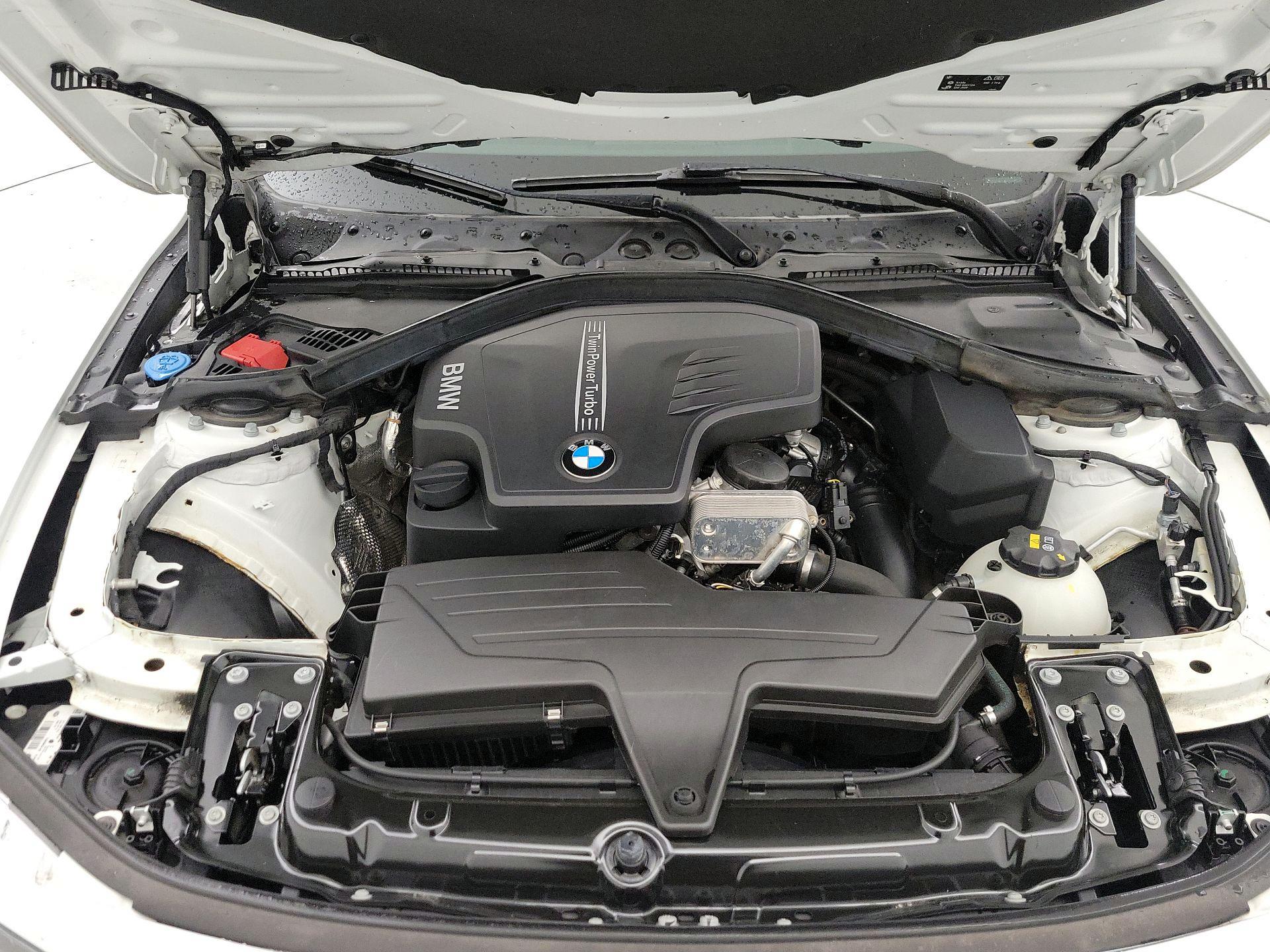 Thumbnail: 2016 BMW 3 Series - 20