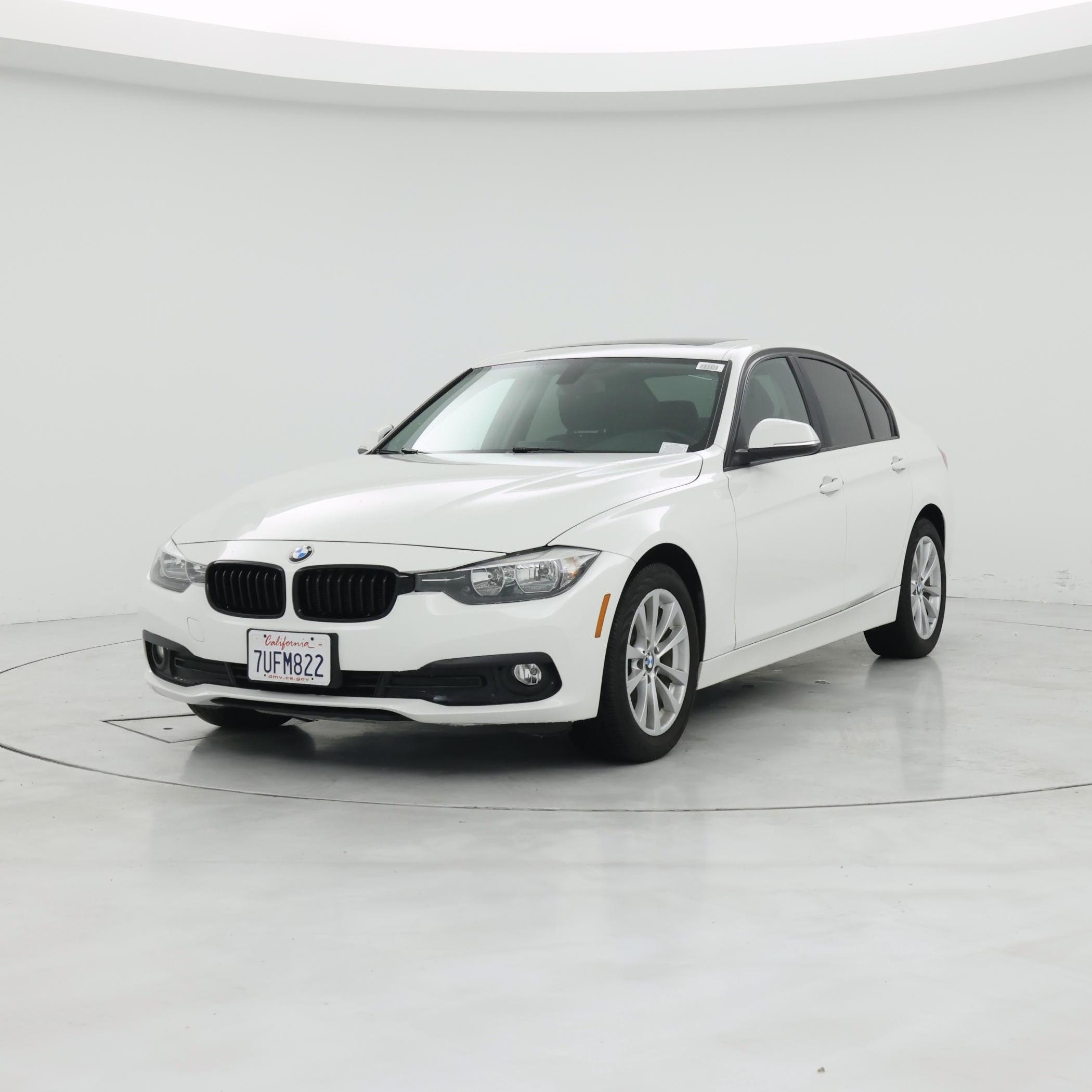 Thumbnail: 2016 BMW 3 Series - 4