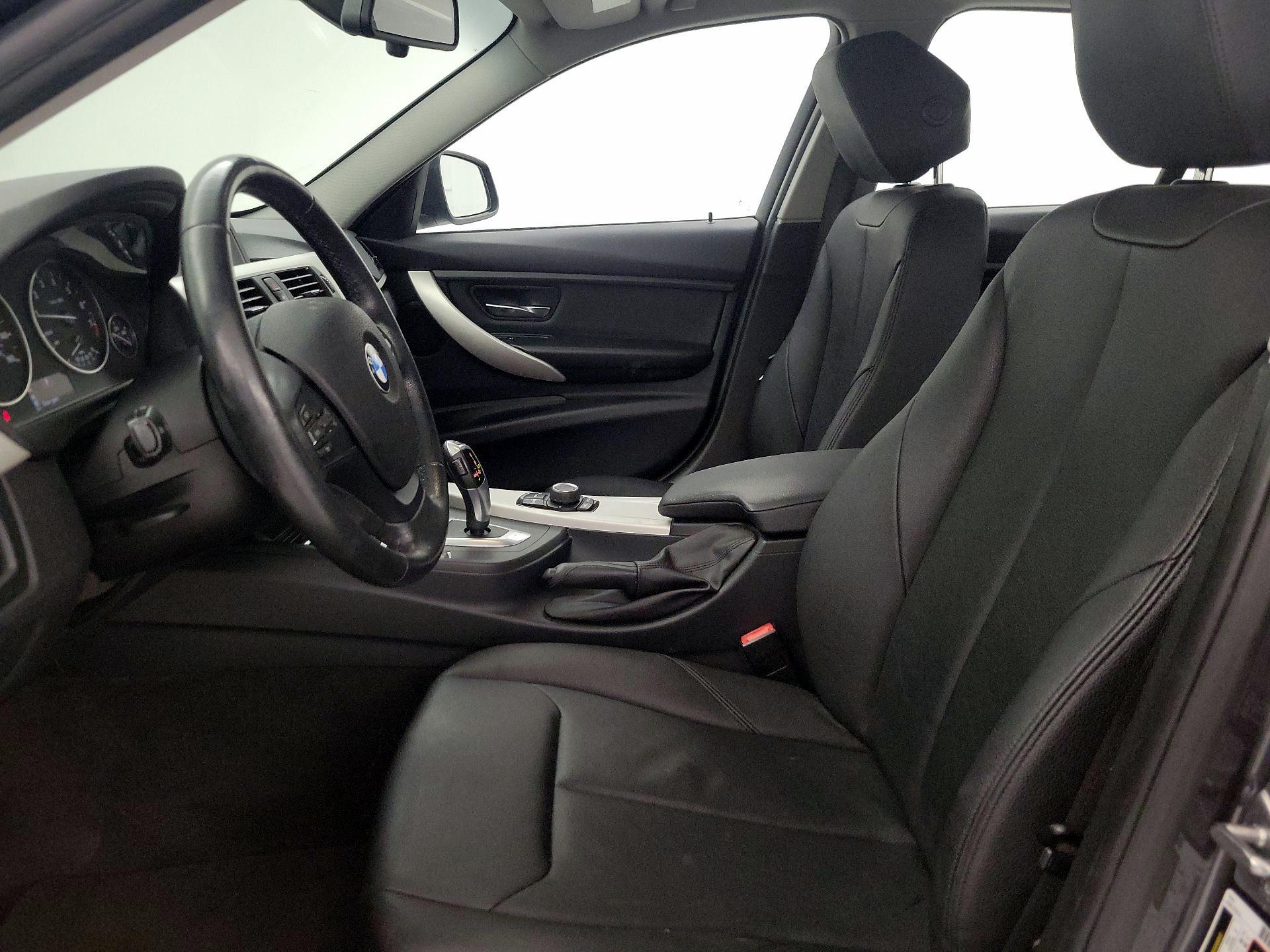Thumbnail: 2014 BMW 3 Series - 11