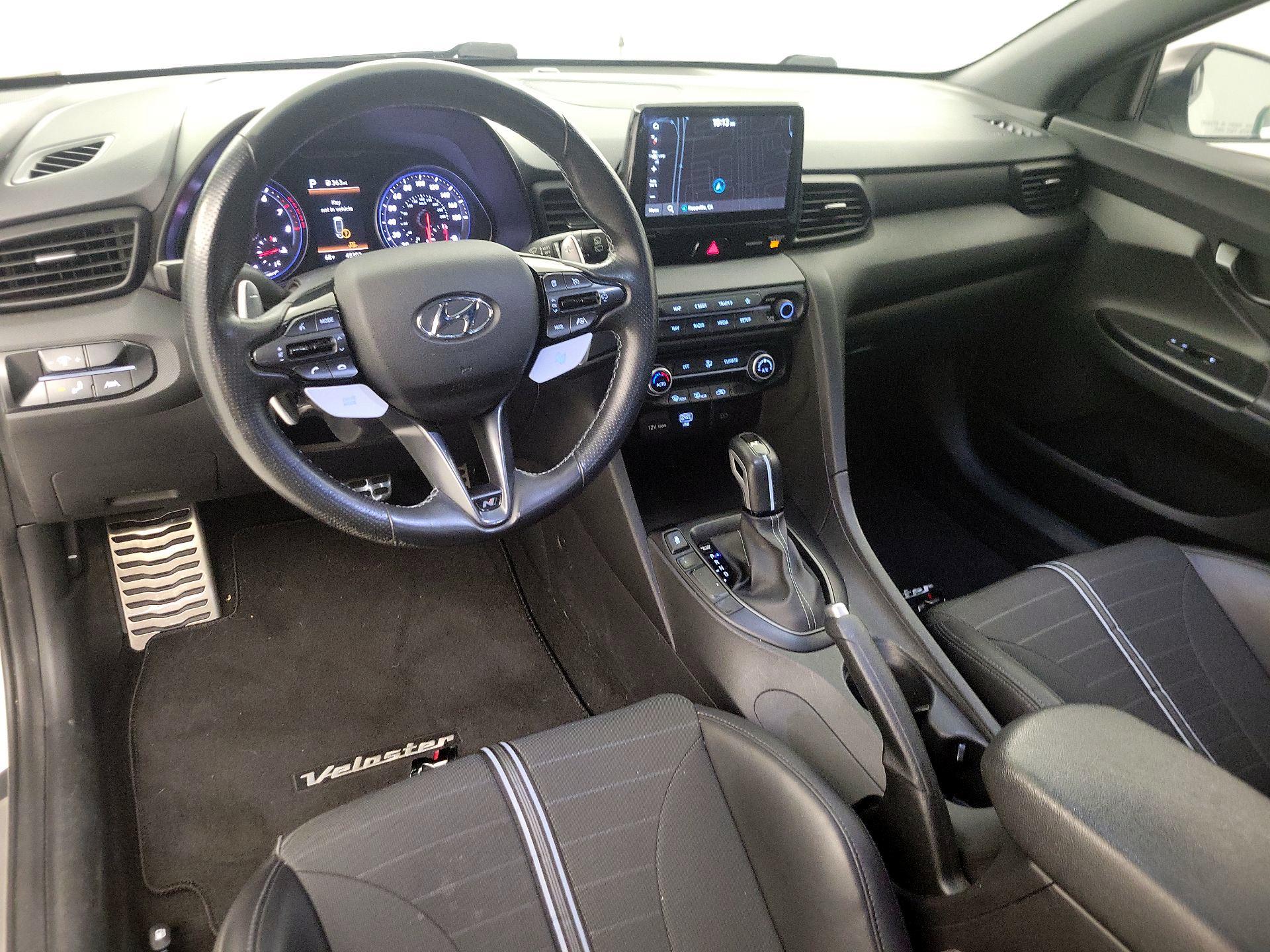 Thumbnail: 2022 Hyundai Veloster - 9