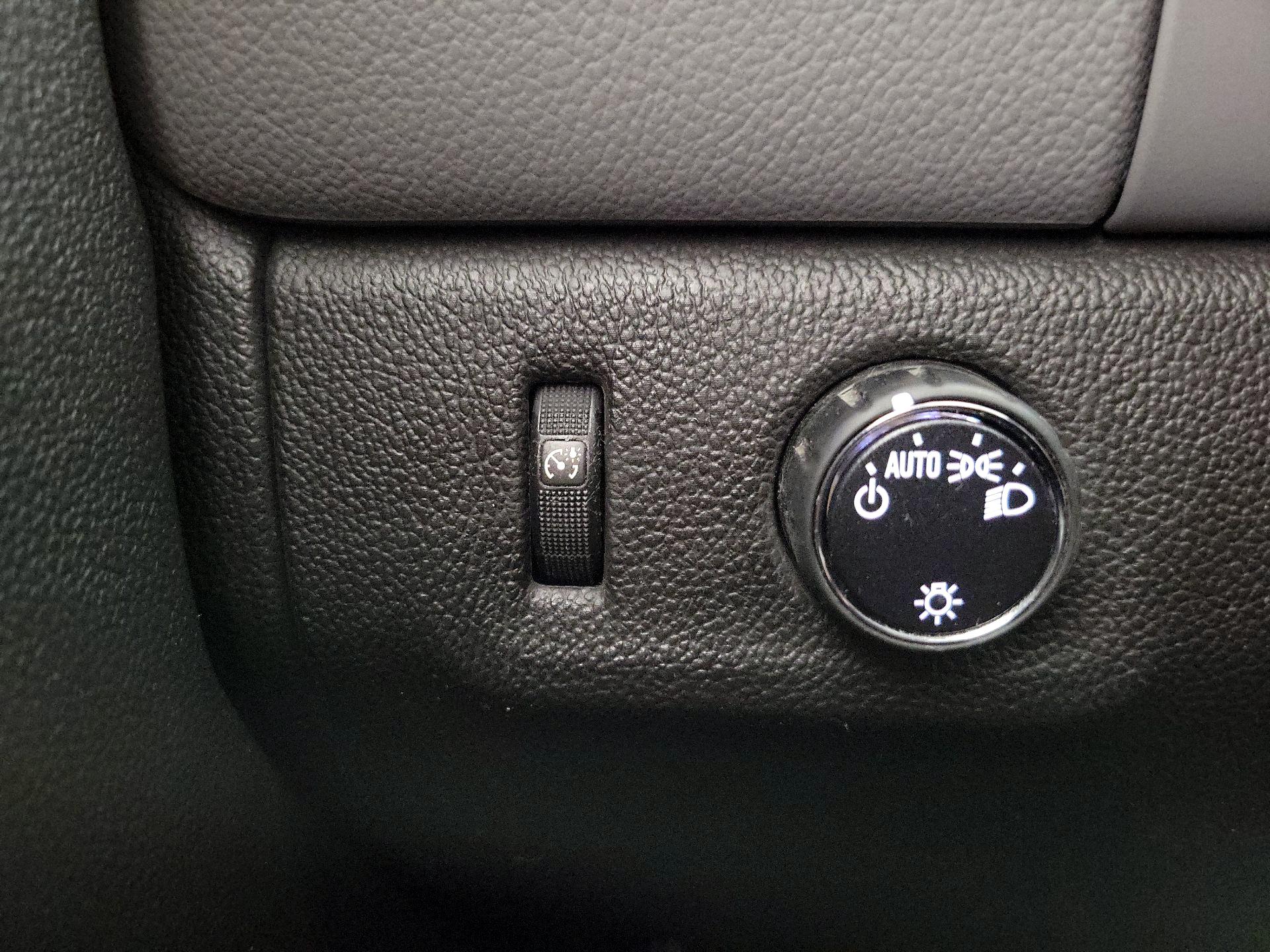 Thumbnail: 2016 Chevrolet Colorado - 13