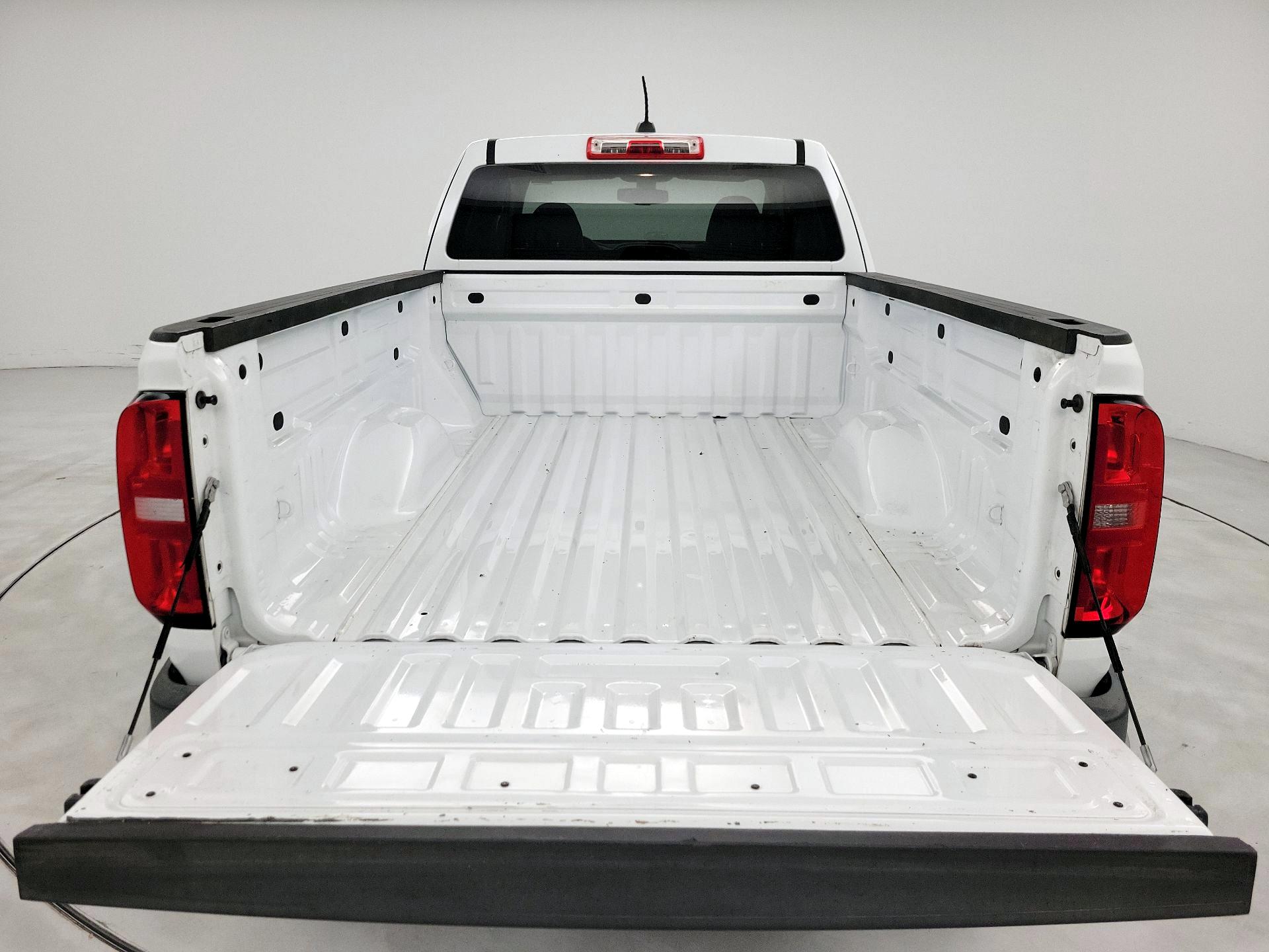 Thumbnail: 2016 Chevrolet Colorado - 20