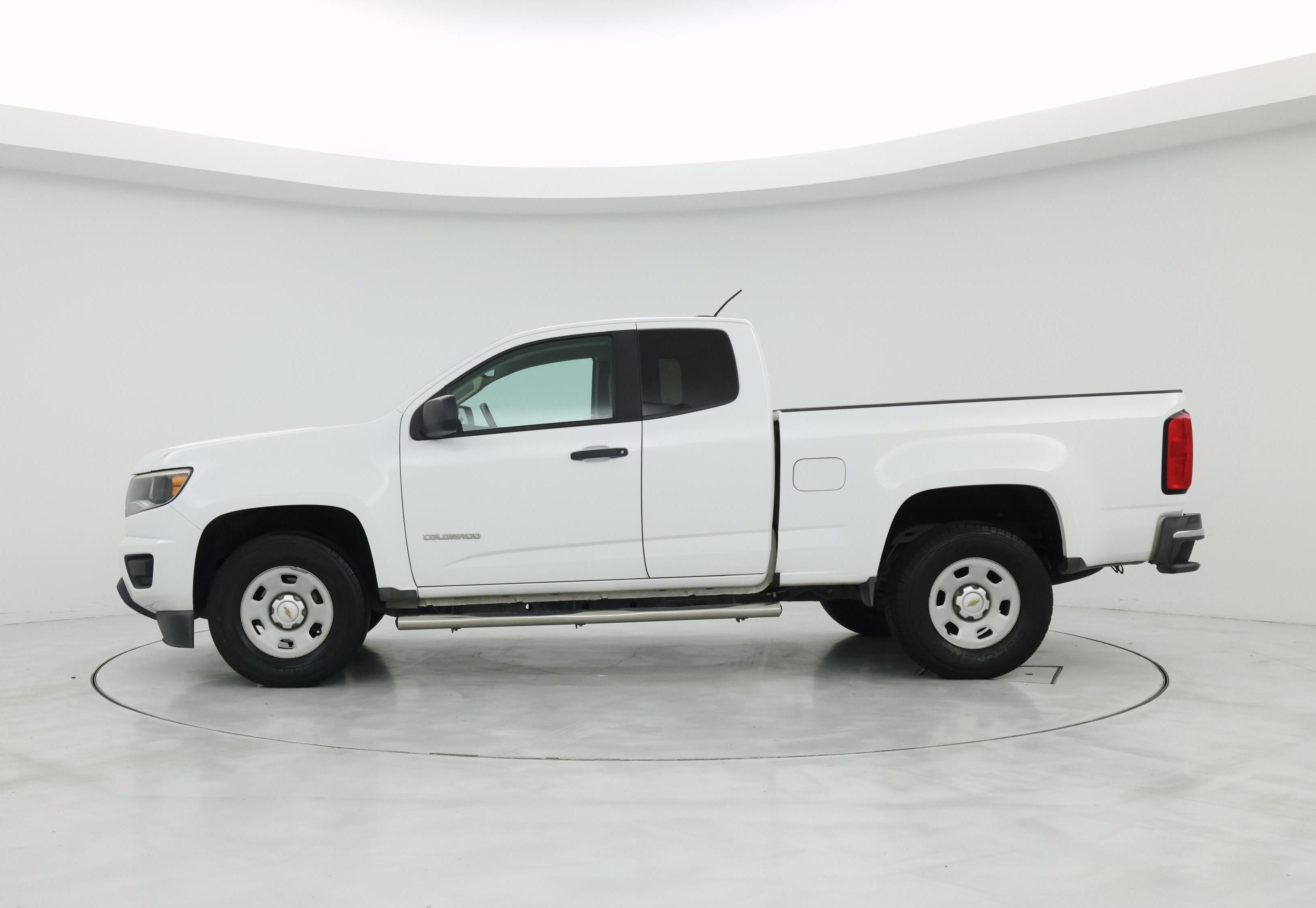 Thumbnail: 2016 Chevrolet Colorado - 3