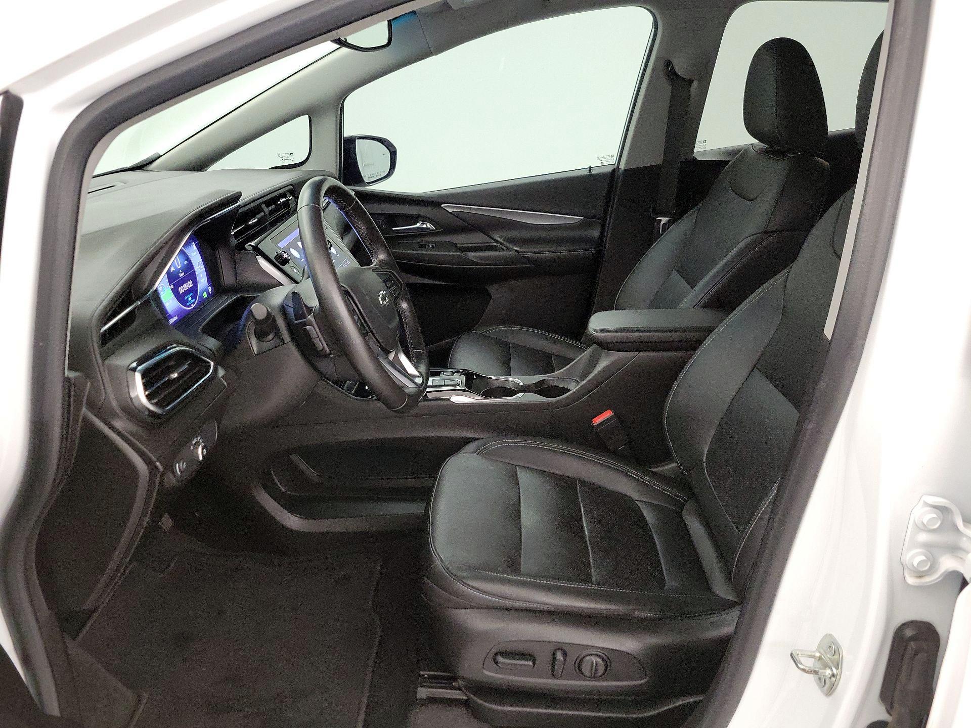 Thumbnail: 2022 Chevrolet Bolt EV - 11
