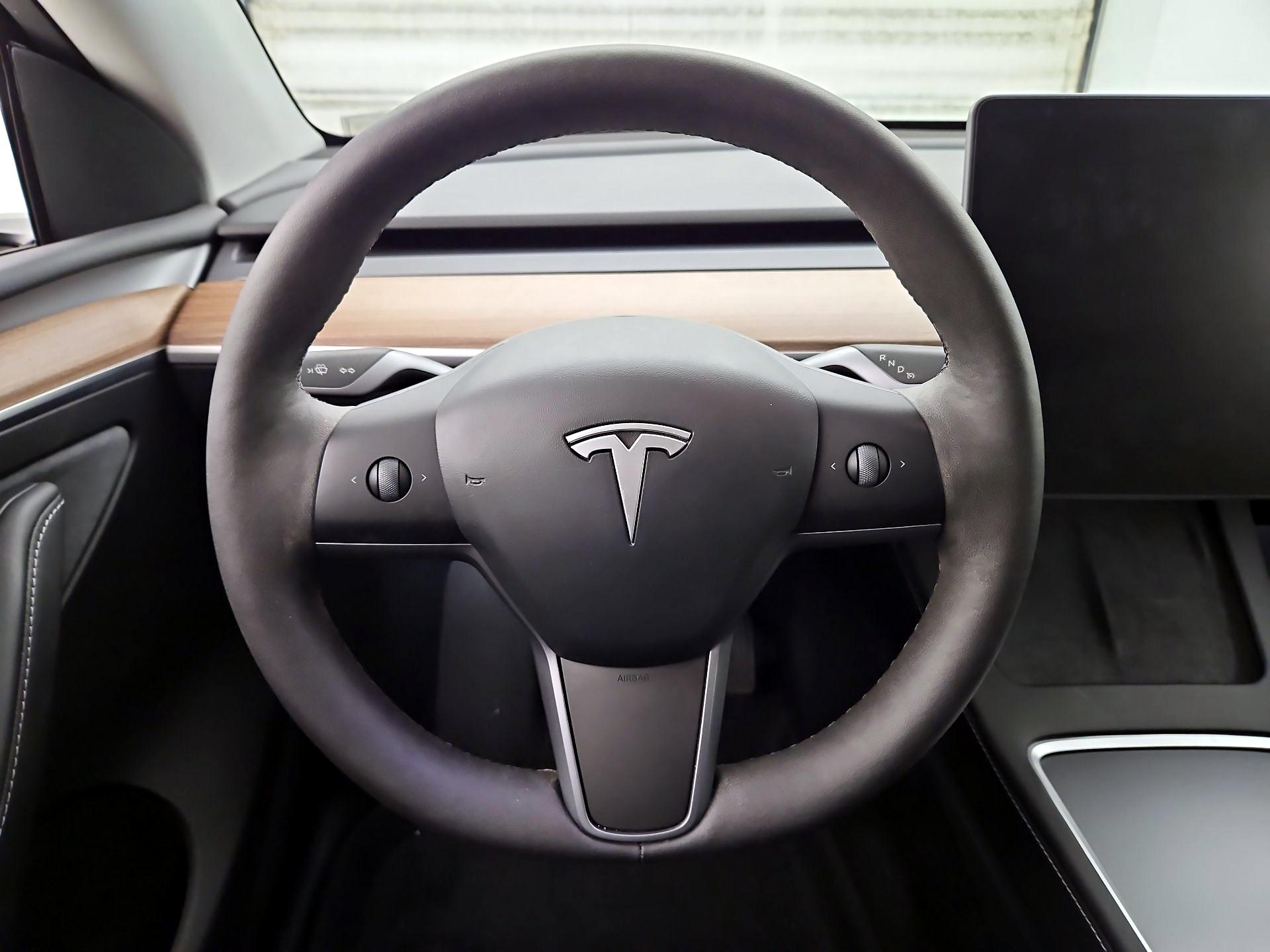 Thumbnail: 2024 Tesla Model Y - 10
