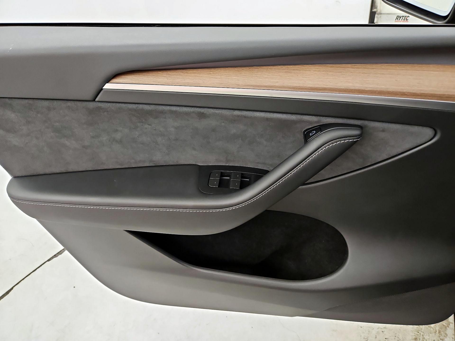 Thumbnail: 2024 Tesla Model Y - 12