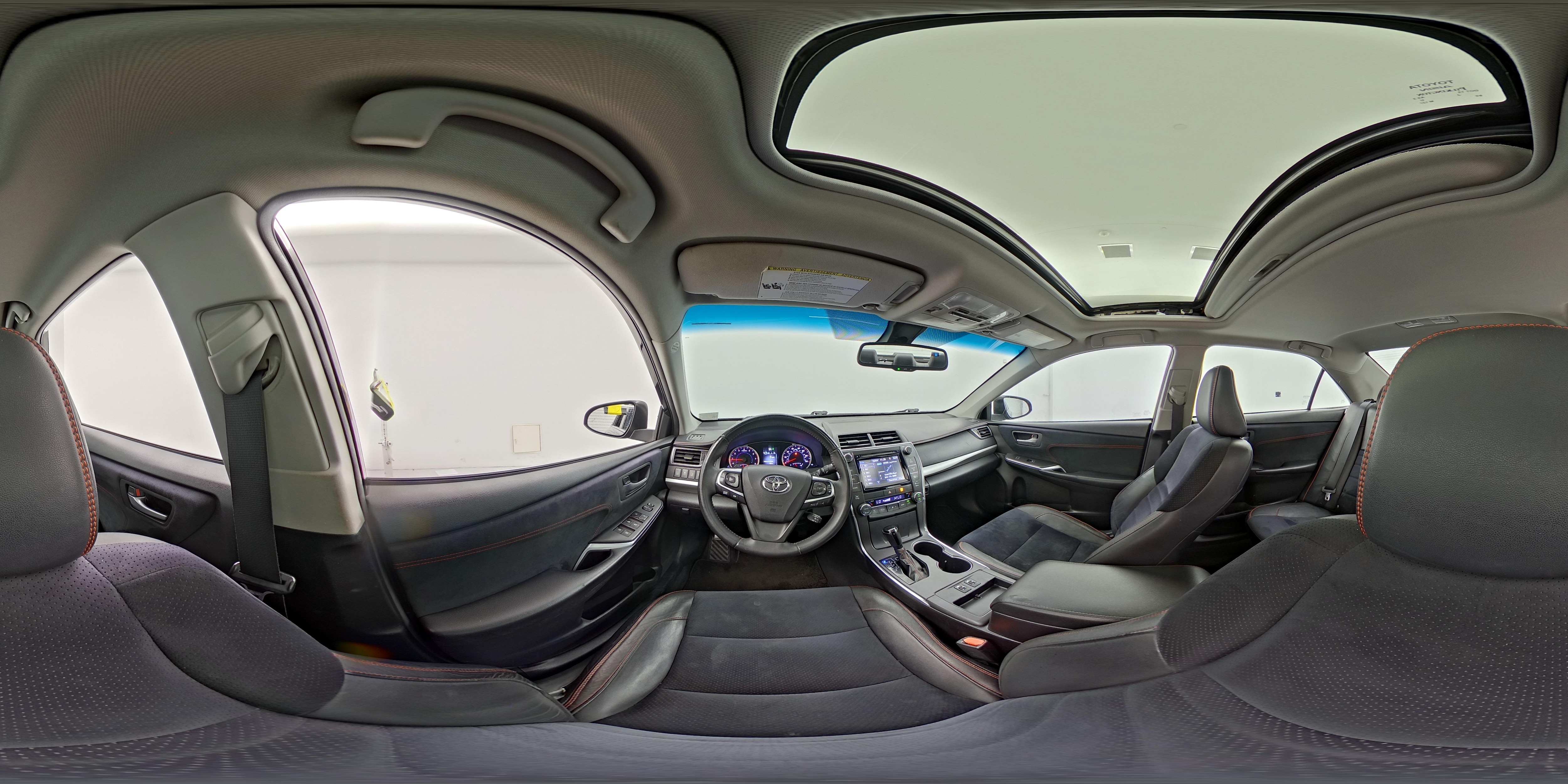 2017 Toyota Camry XSE - Photo 27