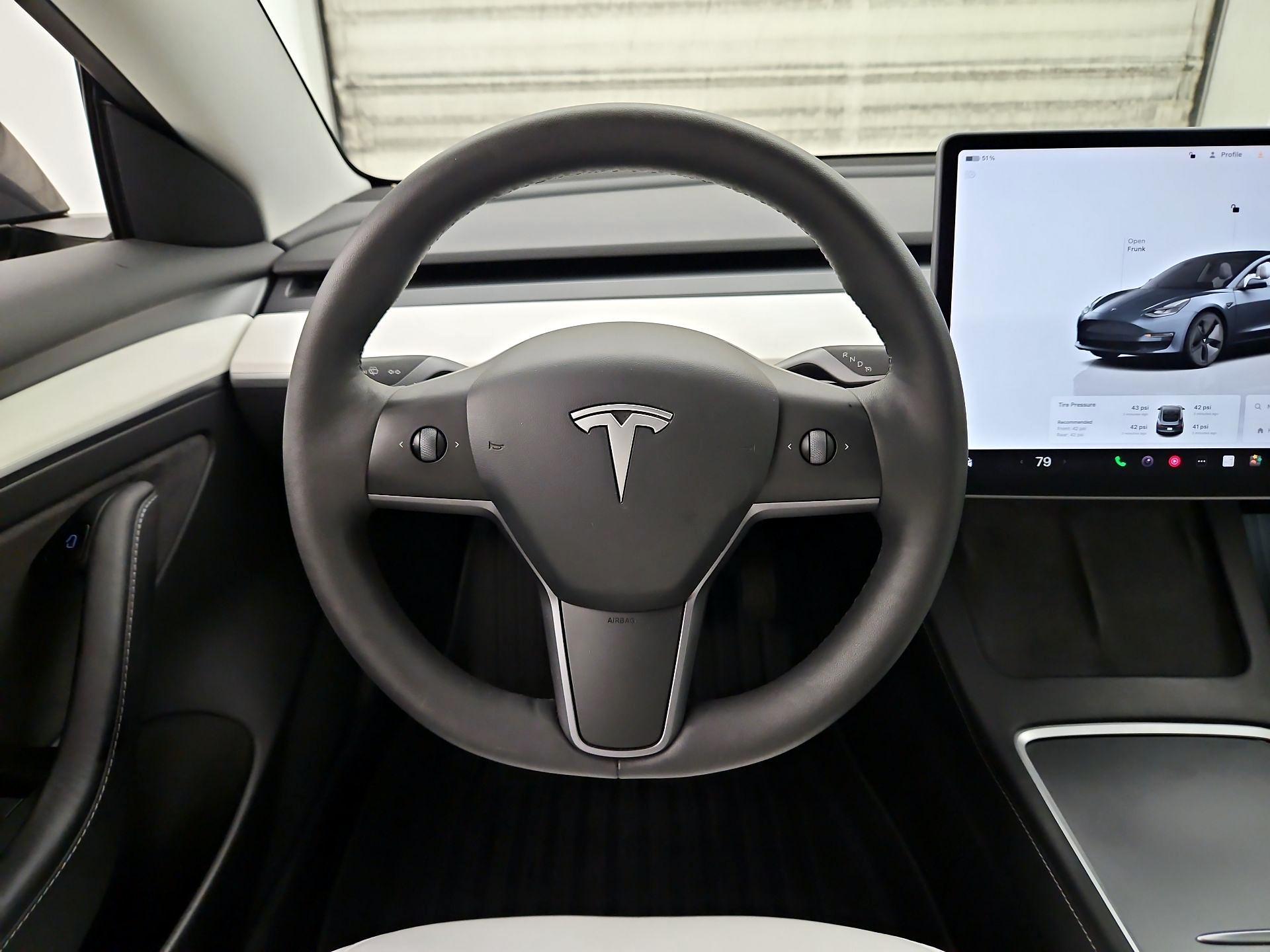 Thumbnail: 2022 Tesla Model 3 - 10