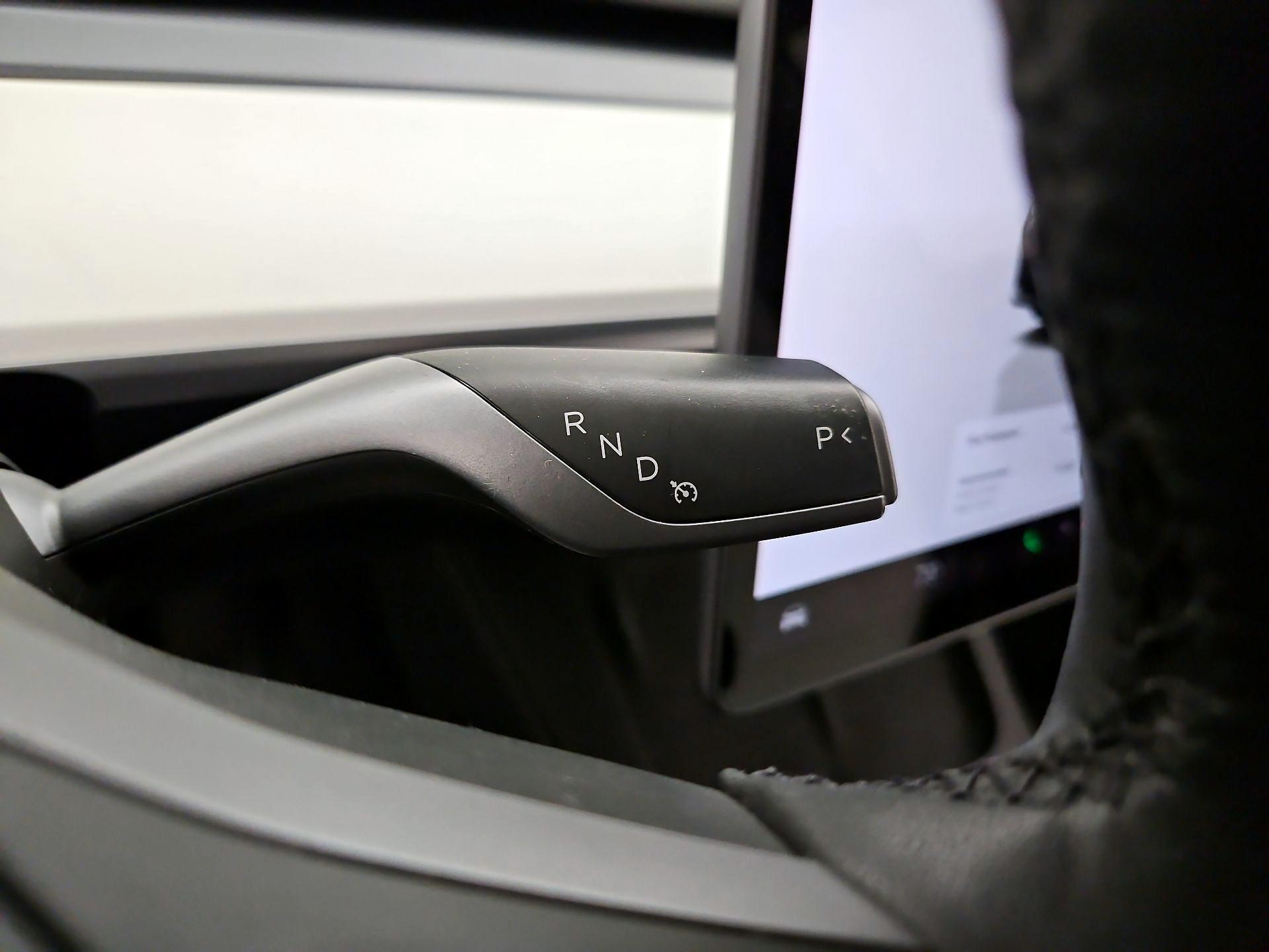 Thumbnail: 2022 Tesla Model 3 - 17