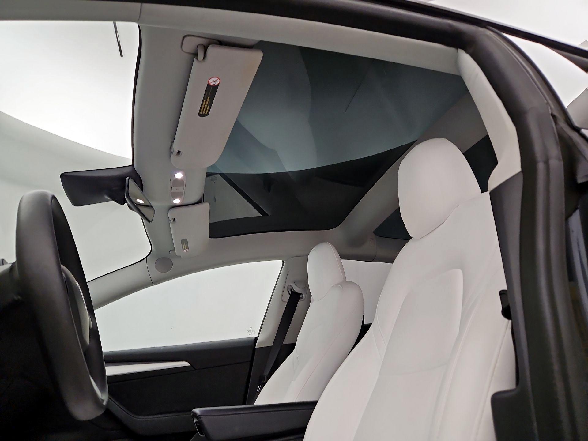 Thumbnail: 2022 Tesla Model 3 - 18