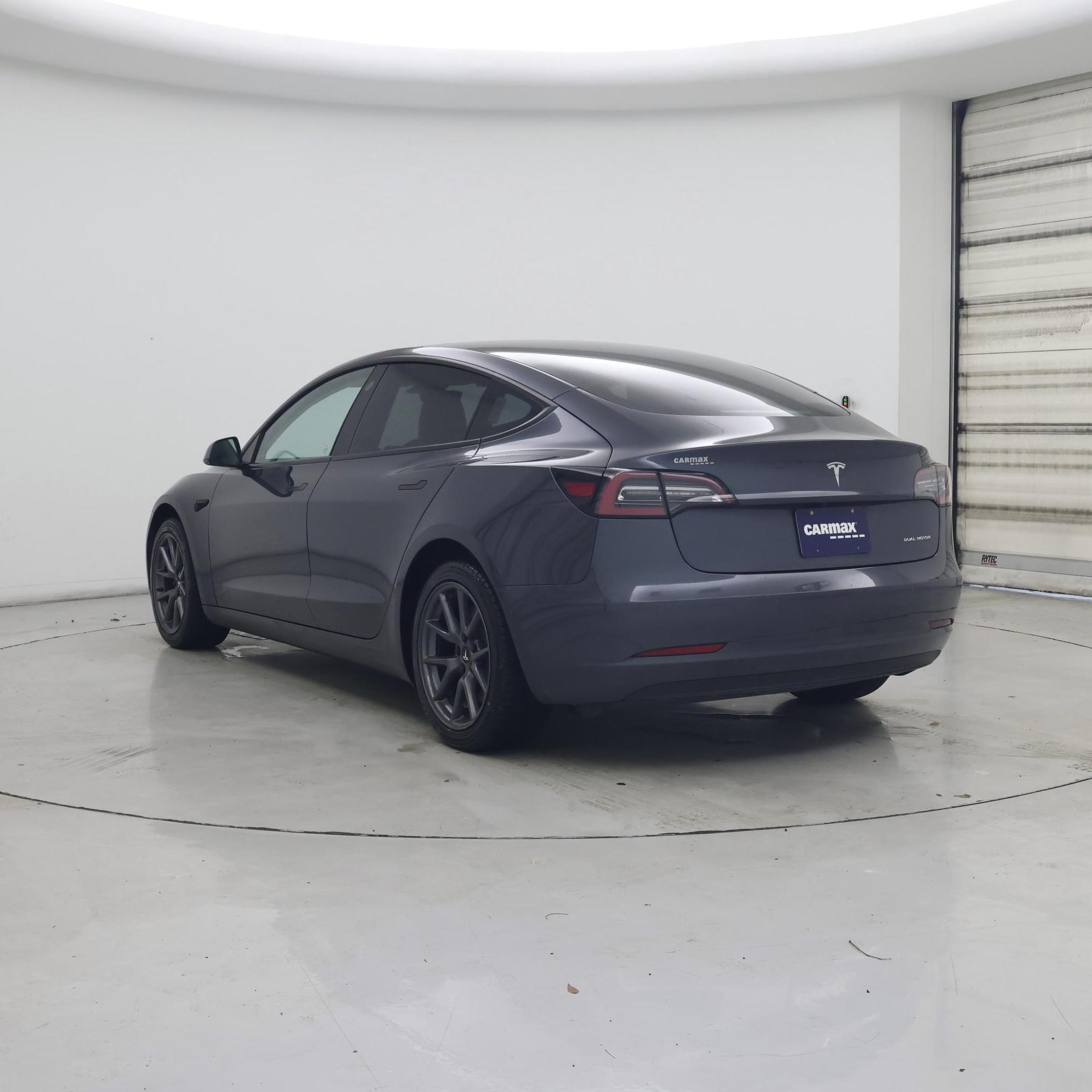 Thumbnail: 2022 Tesla Model 3 - 2