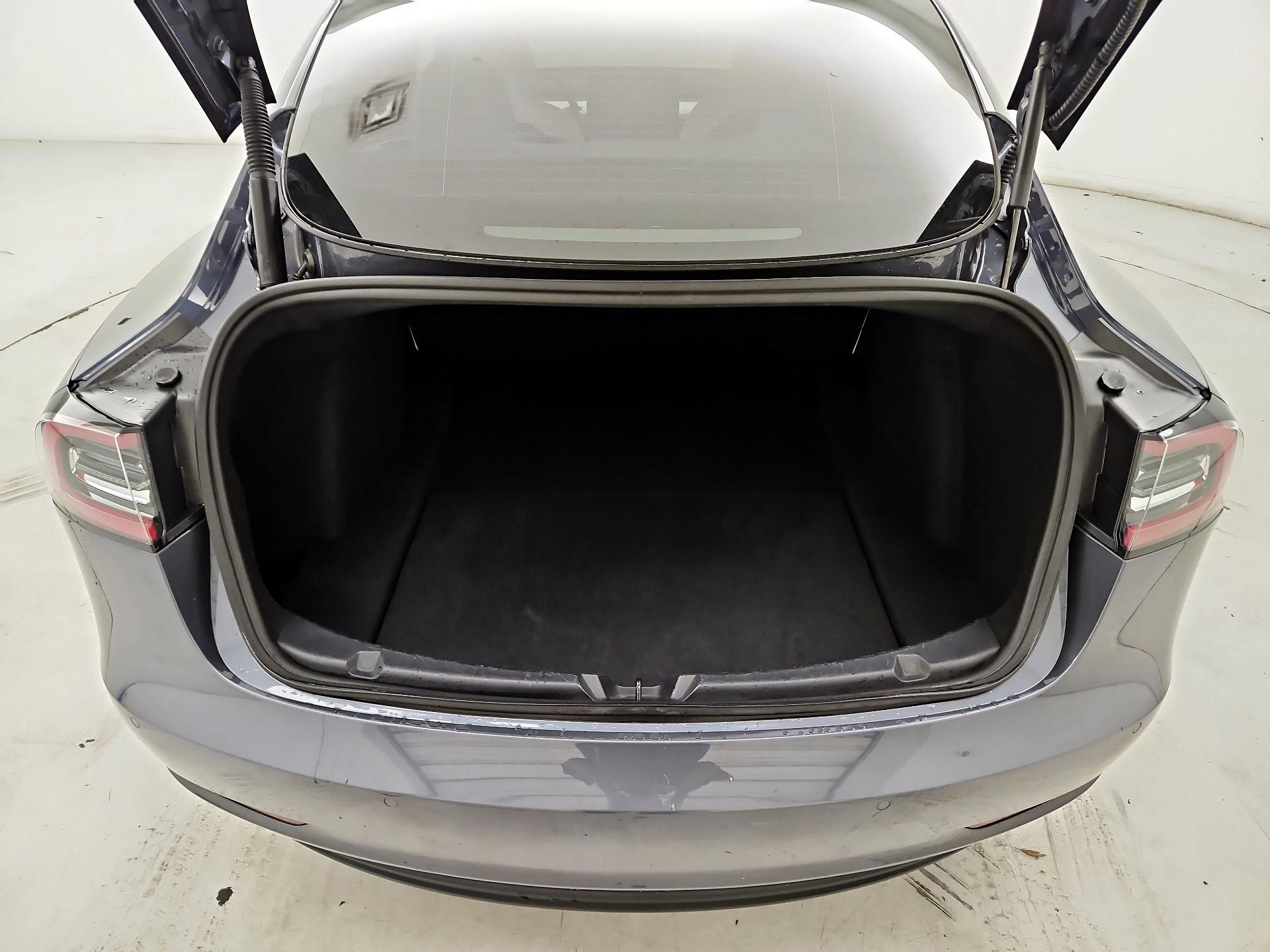 Thumbnail: 2022 Tesla Model 3 - 20