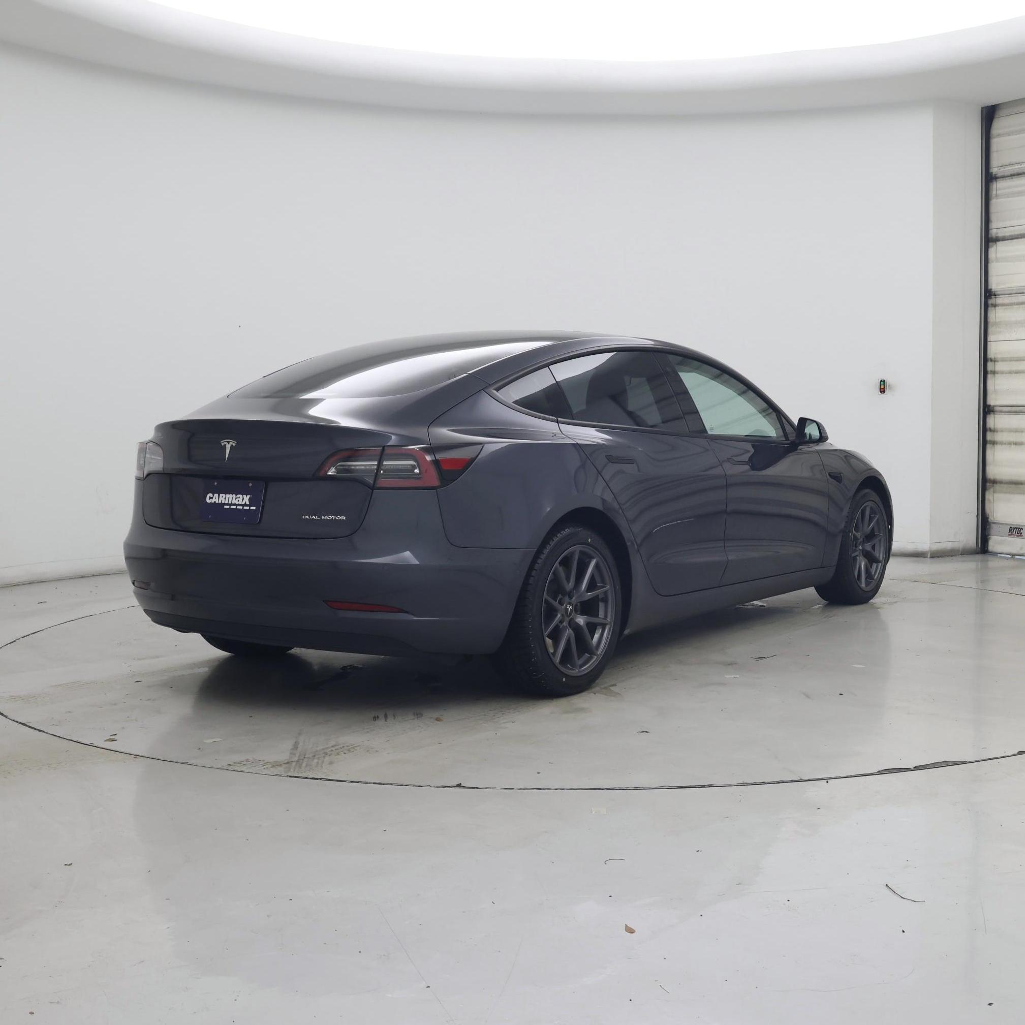 Thumbnail: 2022 Tesla Model 3 - 8