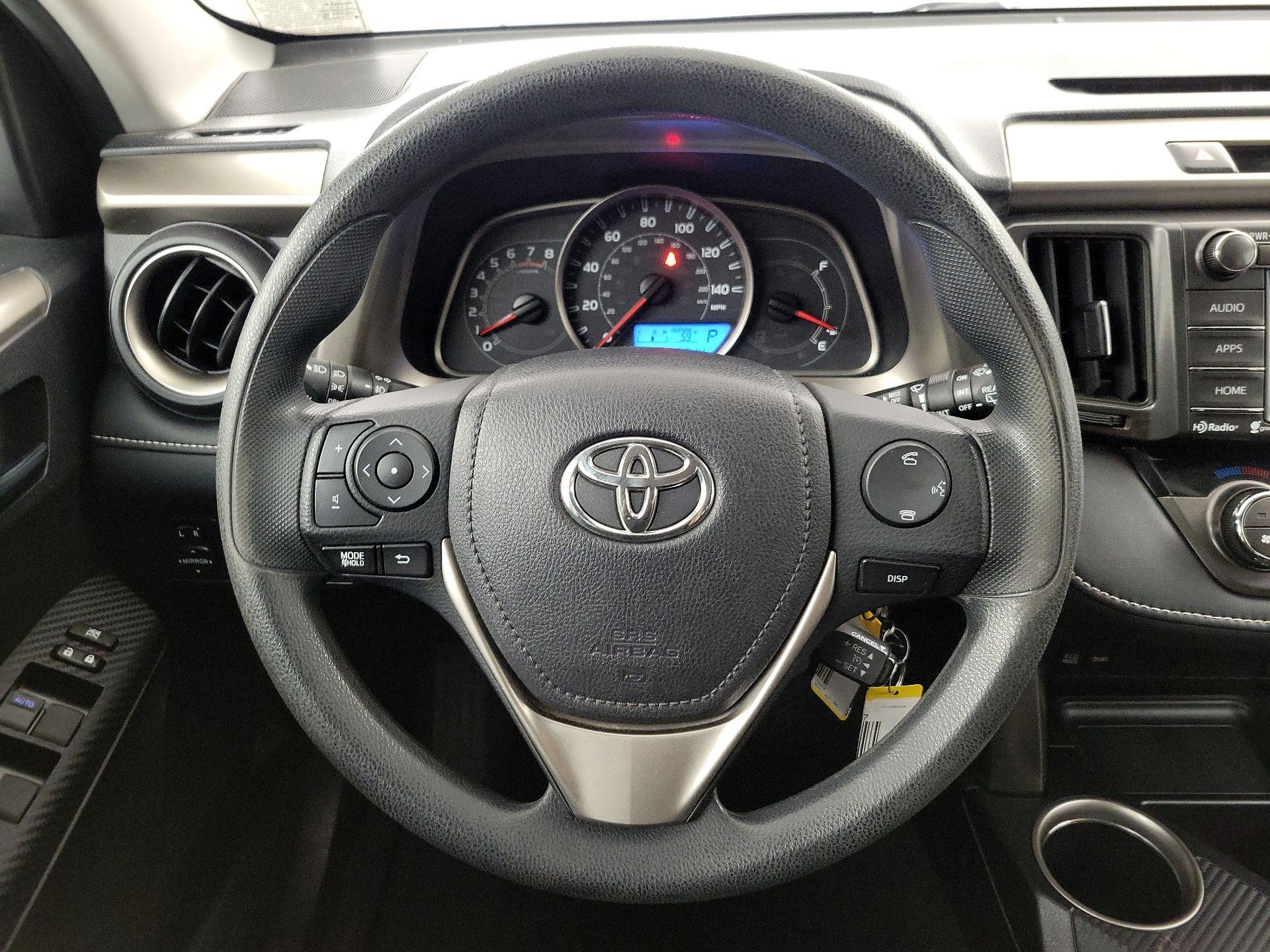 Thumbnail: 2015 Toyota RAV4 - 10