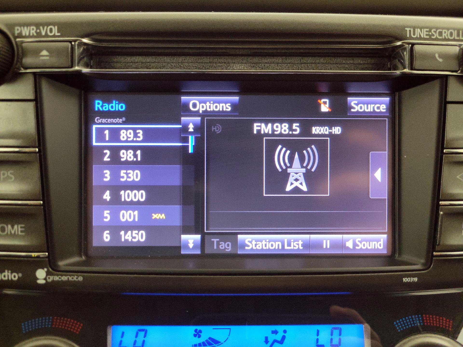 Thumbnail: 2015 Toyota RAV4 - 15