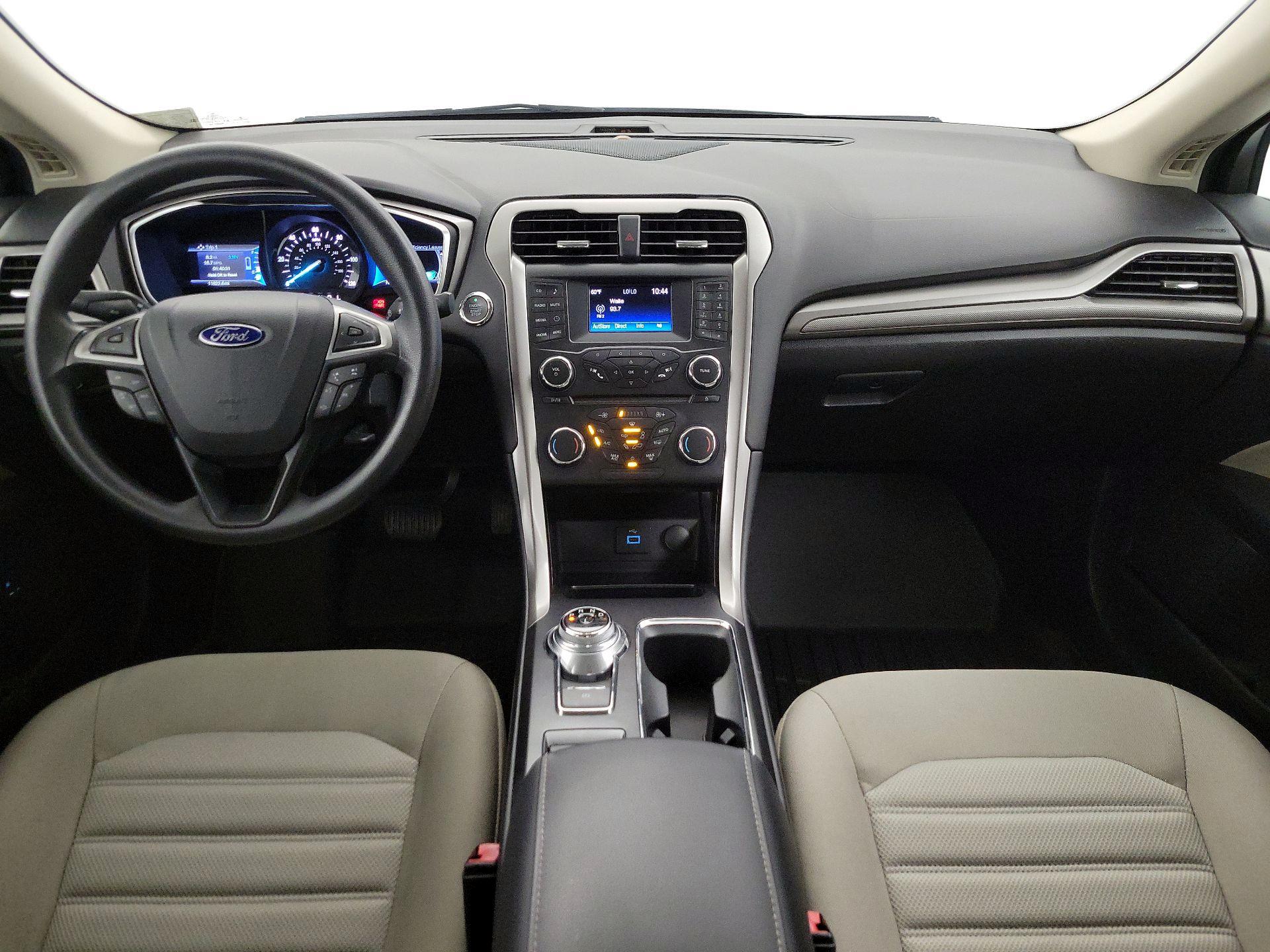 Thumbnail: 2017 Ford Fusion - 9