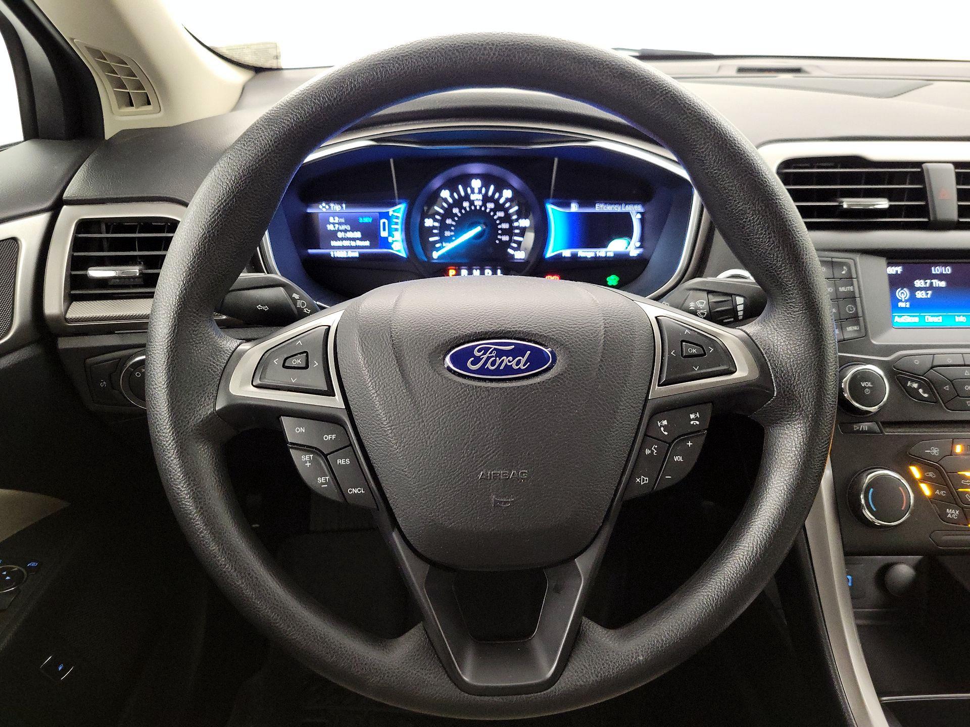 Thumbnail: 2017 Ford Fusion - 10