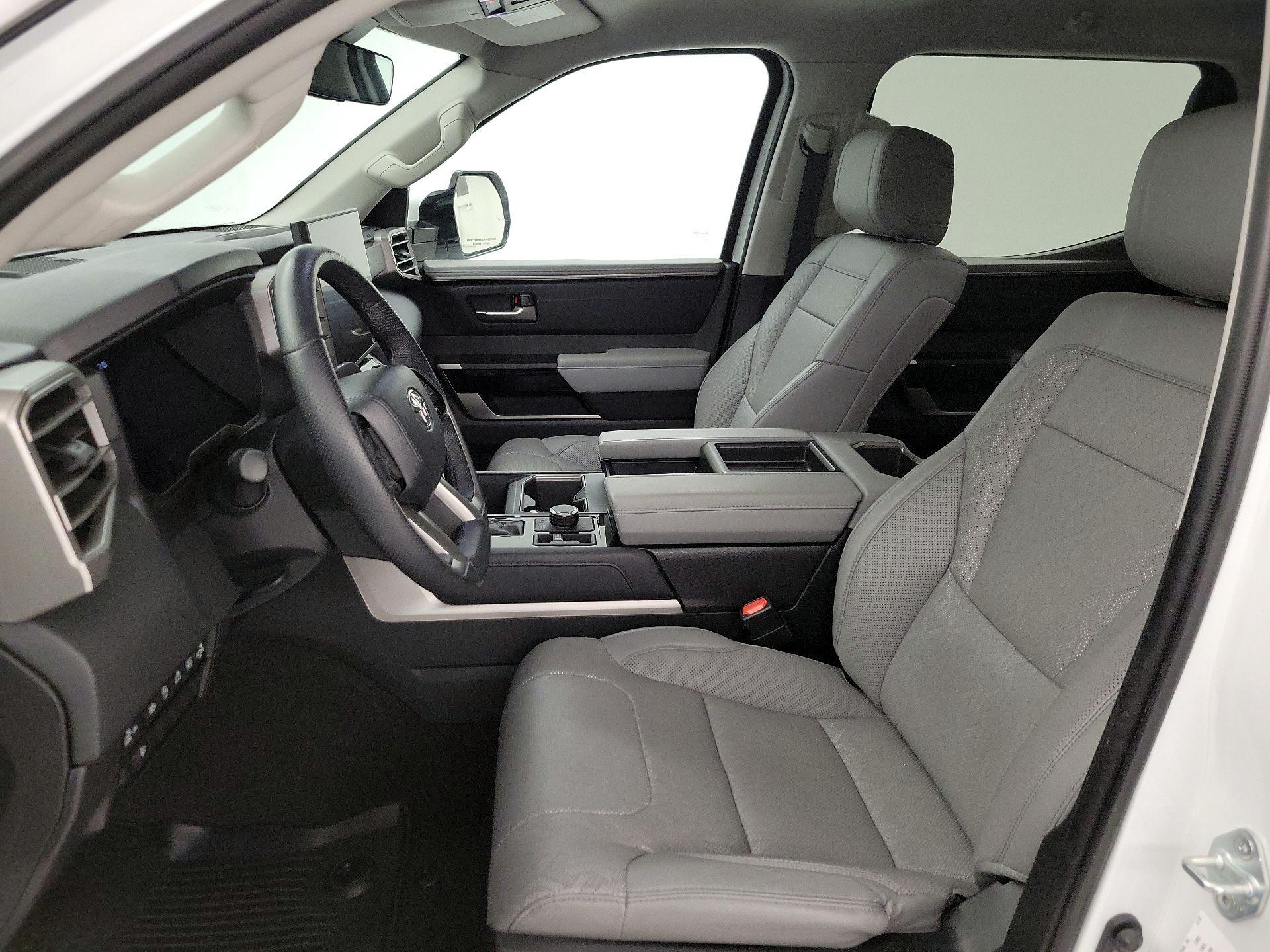 Thumbnail: 2024 Toyota Tundra - 11