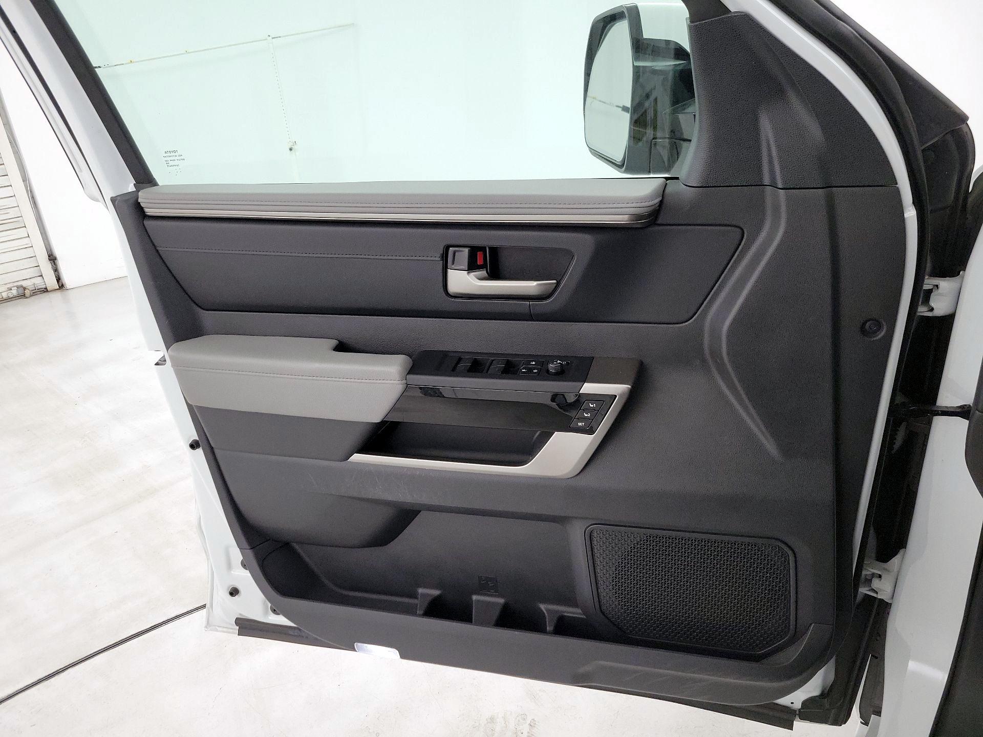 Thumbnail: 2024 Toyota Tundra - 12