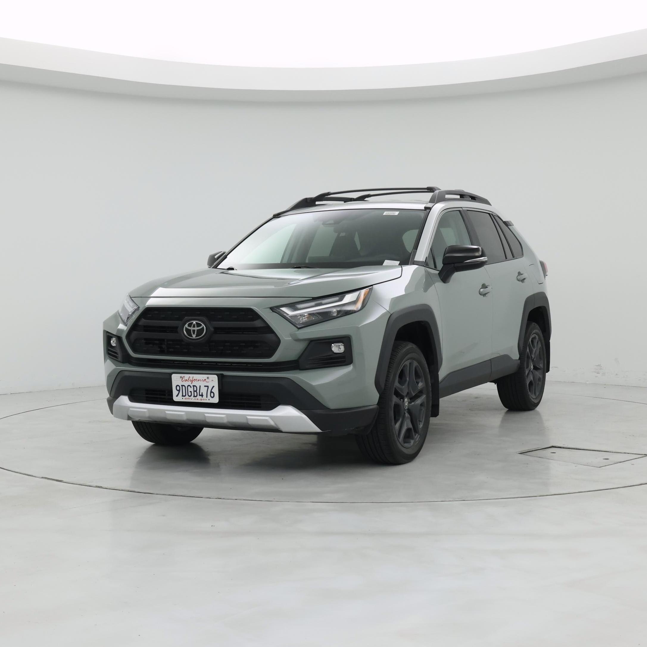 Thumbnail: 2022 Toyota RAV4 - 4
