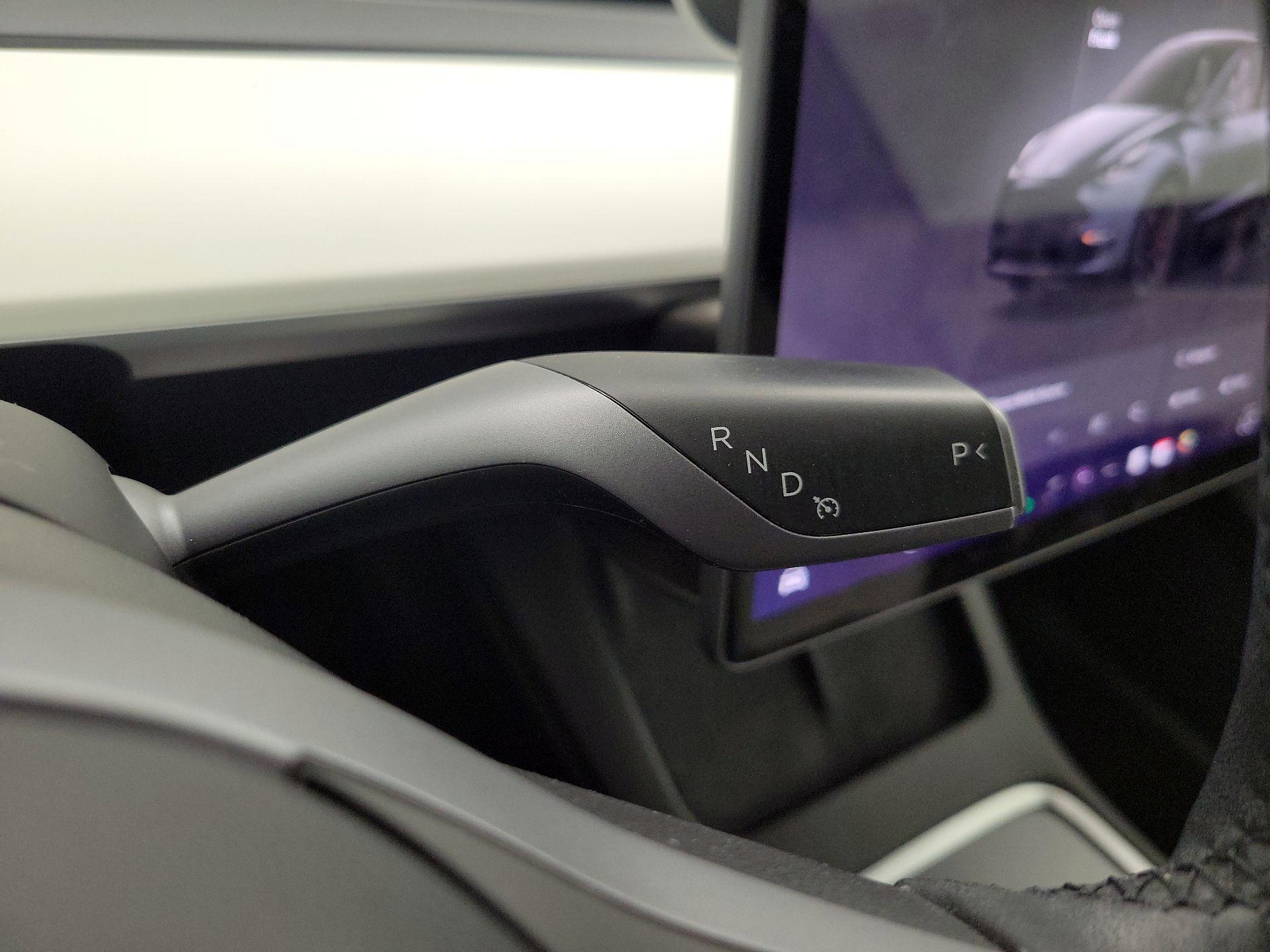 Thumbnail: 2022 Tesla Model Y - 17