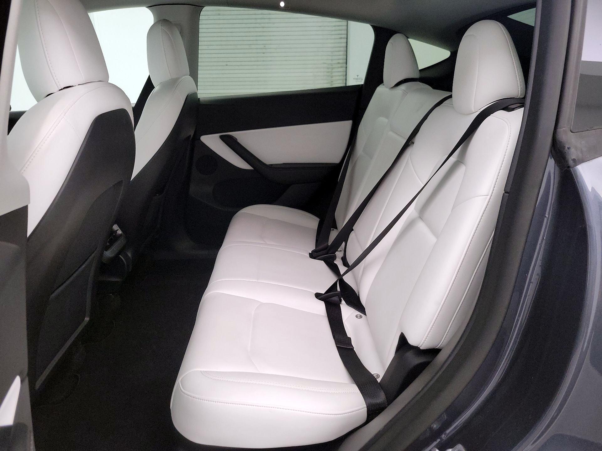 Thumbnail: 2022 Tesla Model Y - 18