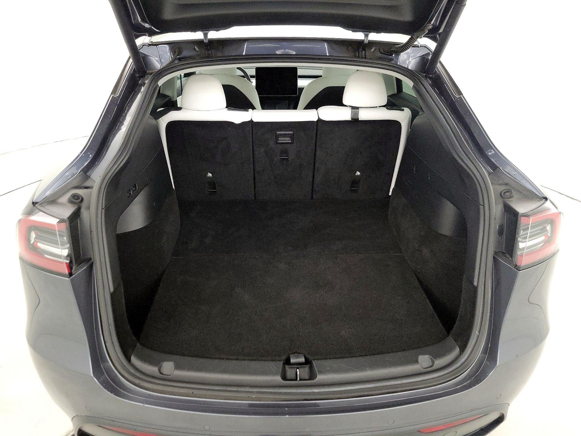 Thumbnail: 2022 Tesla Model Y - 19