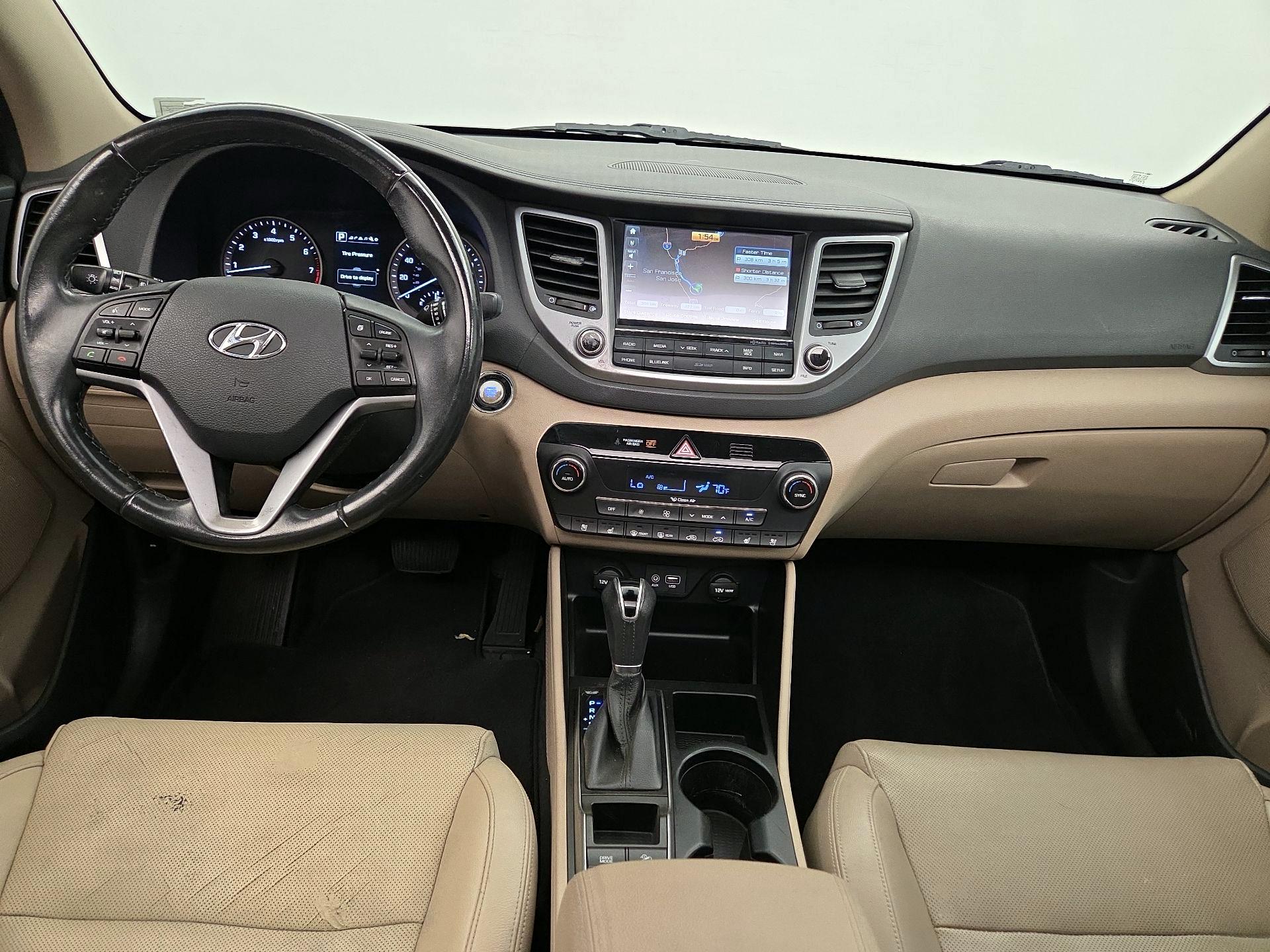 Thumbnail: 2016 Hyundai Tucson - 9