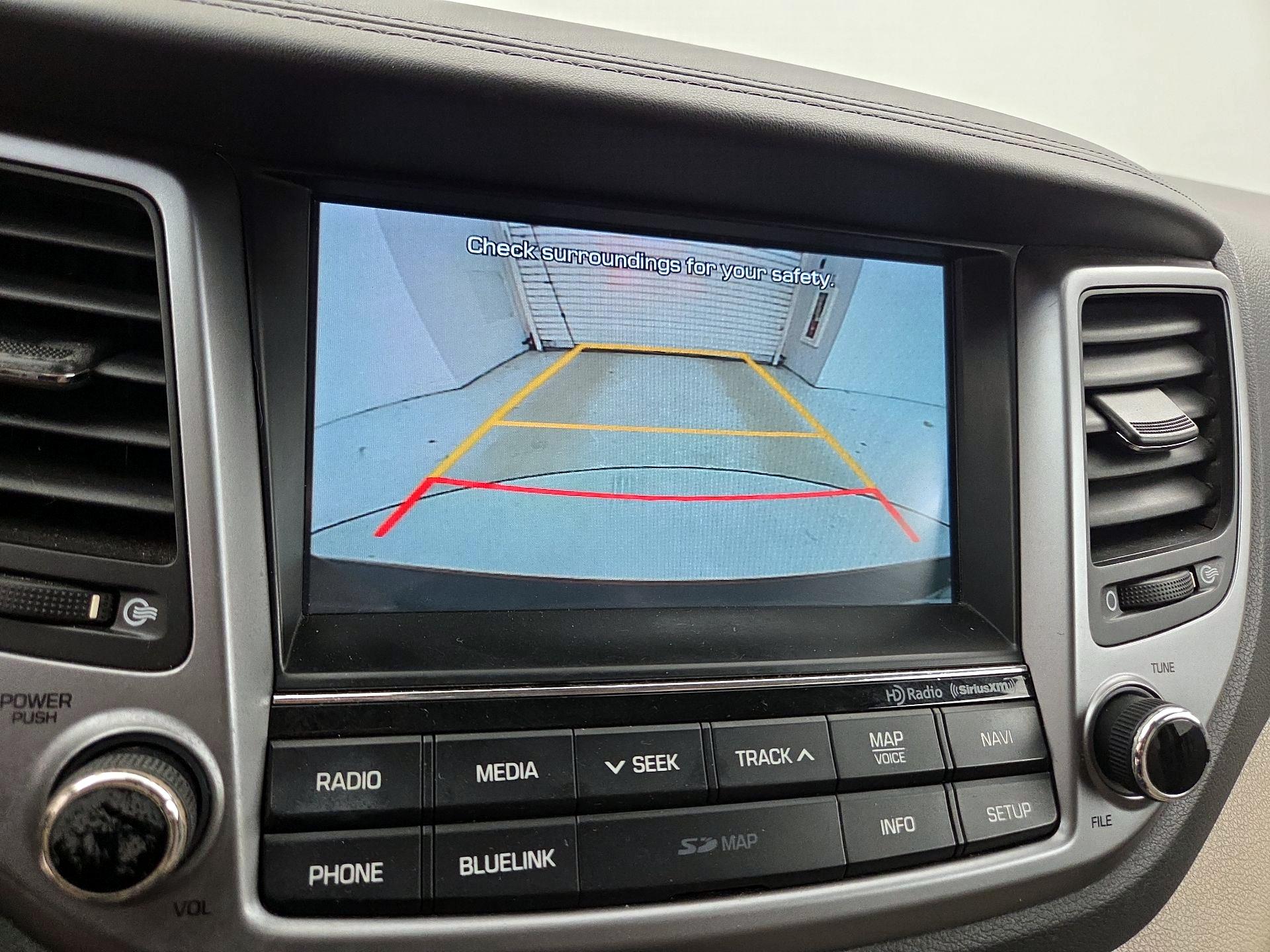 Thumbnail: 2016 Hyundai Tucson - 15