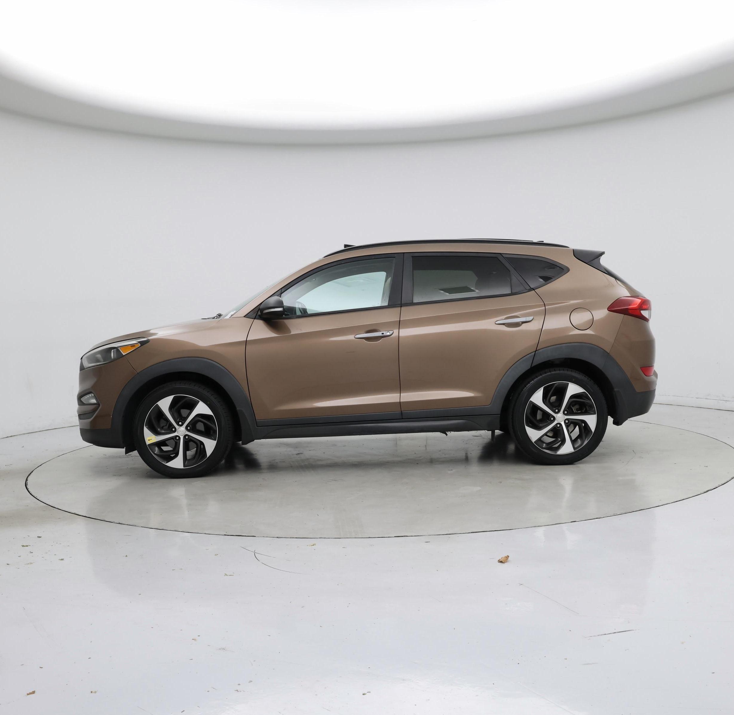 Thumbnail: 2016 Hyundai Tucson - 3