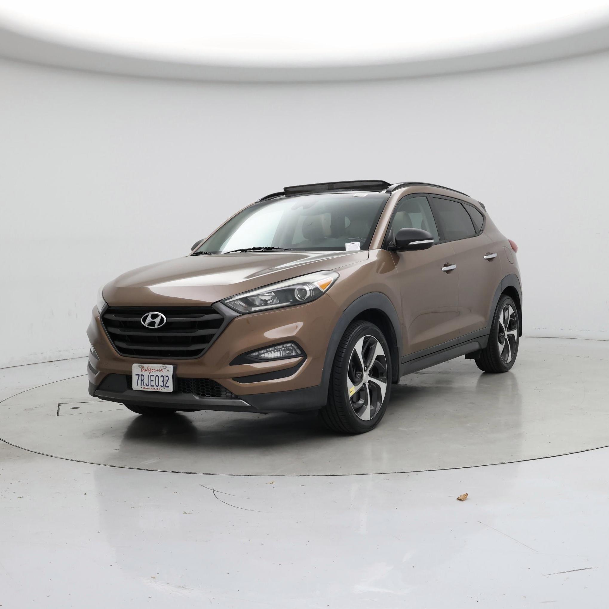 Thumbnail: 2016 Hyundai Tucson - 4
