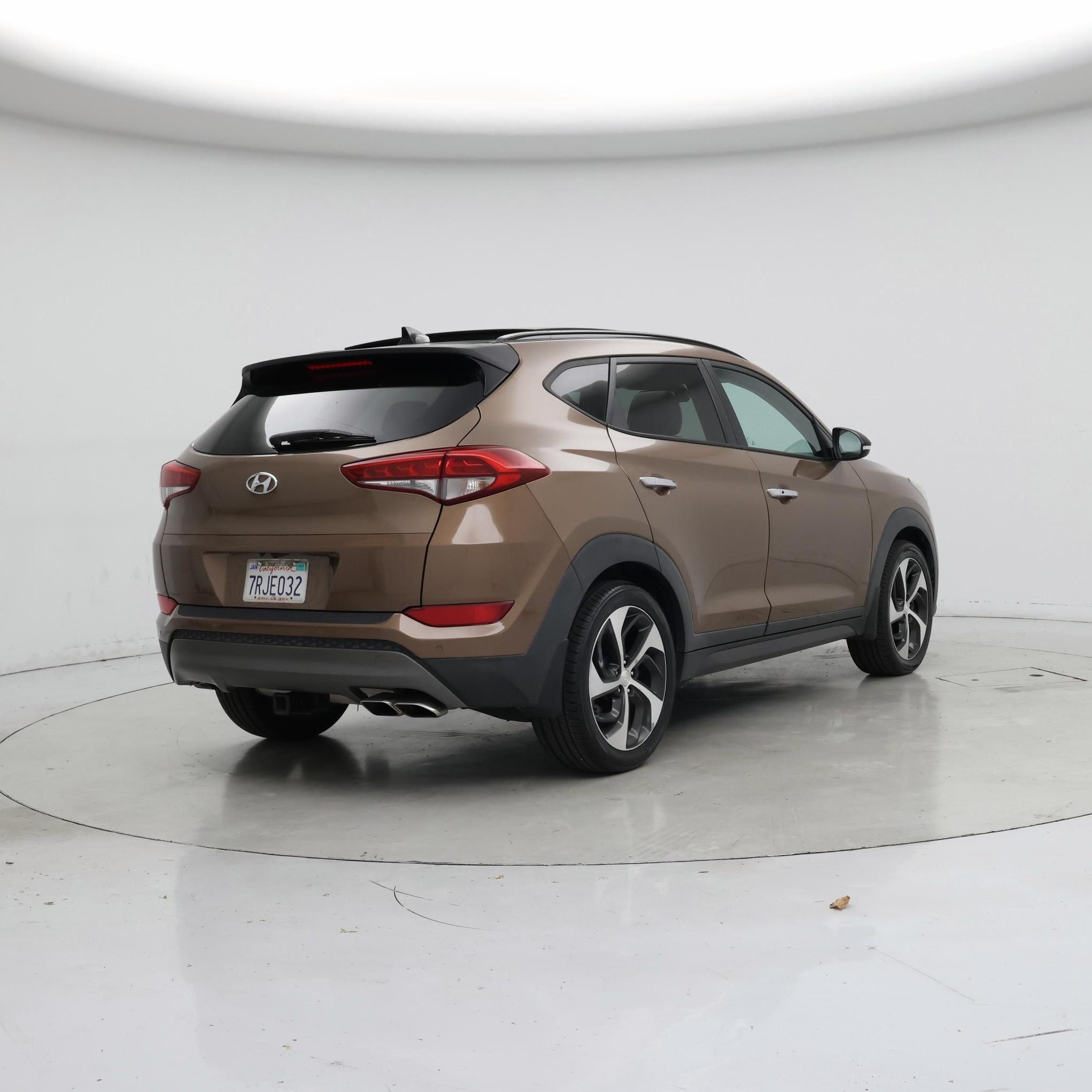 Thumbnail: 2016 Hyundai Tucson - 8