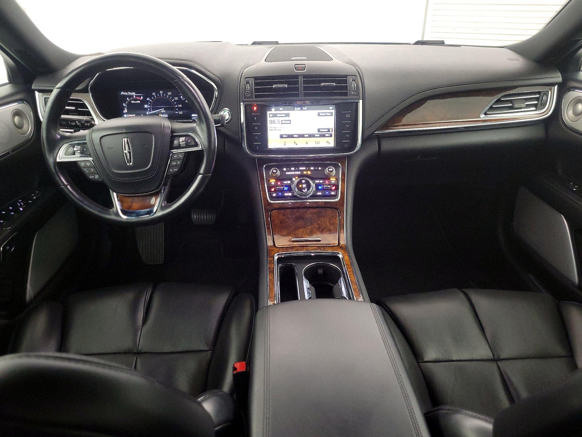 Thumbnail: 2017 Lincoln Continental - 9