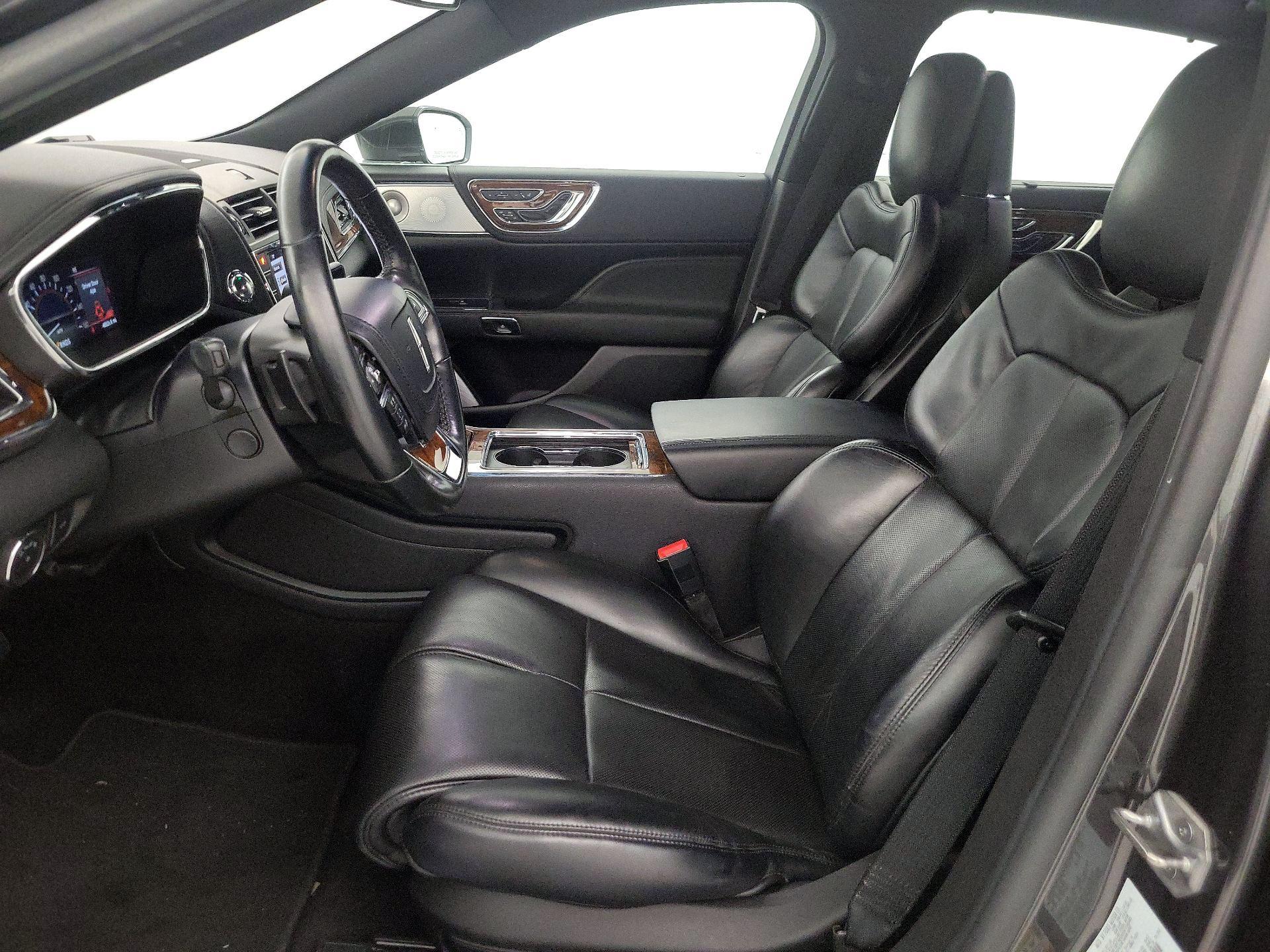 Thumbnail: 2017 Lincoln Continental - 11