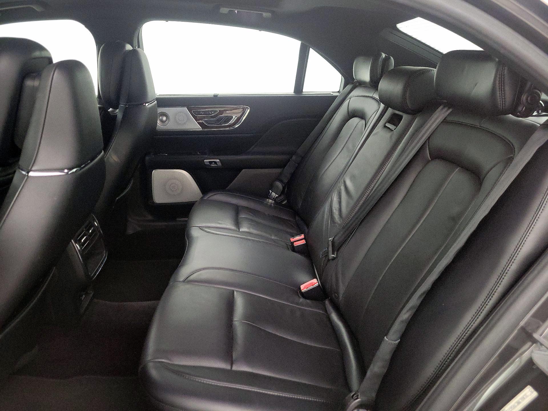 Thumbnail: 2017 Lincoln Continental - 19