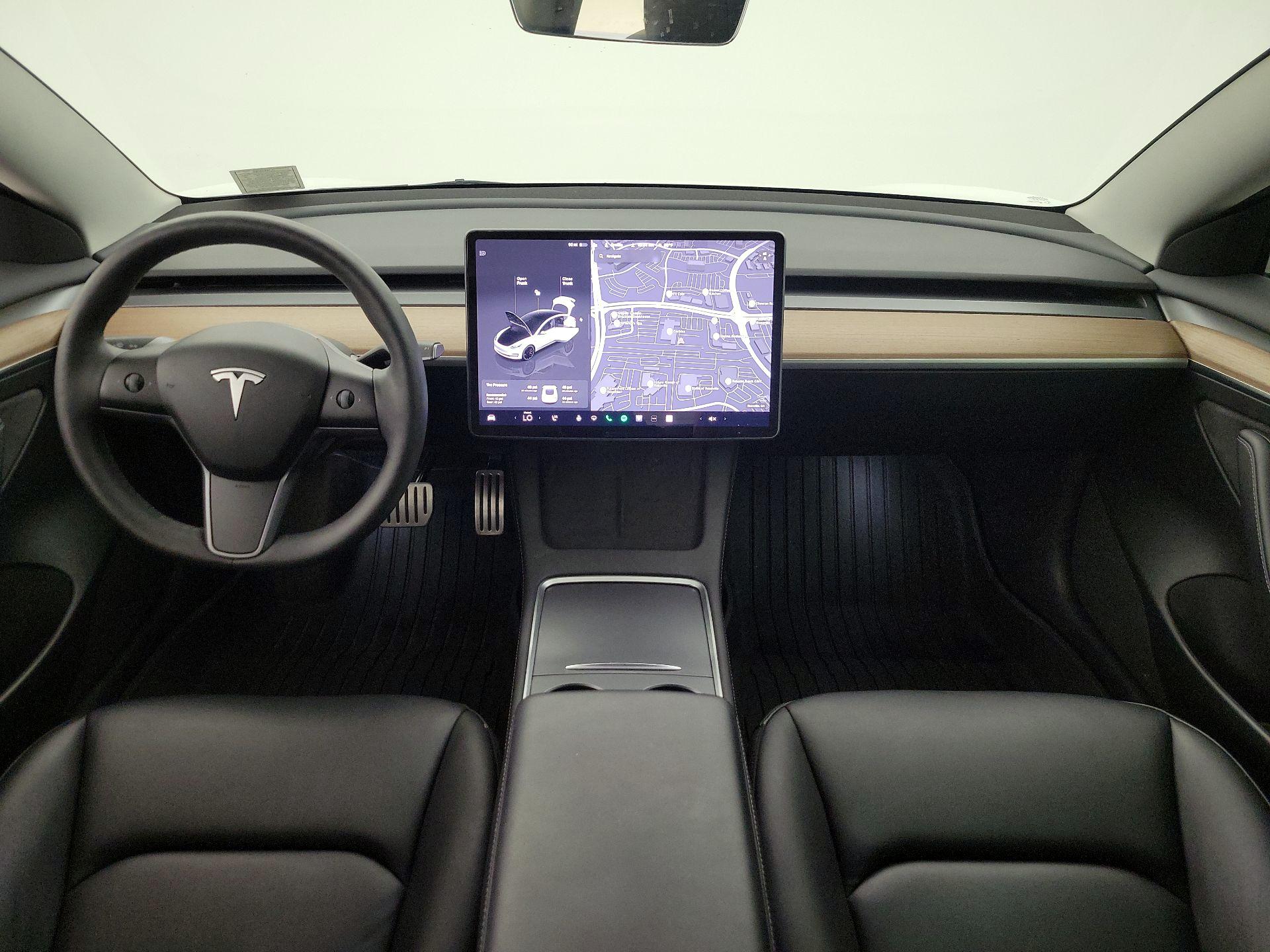 Thumbnail: 2023 Tesla Model 3 - 9