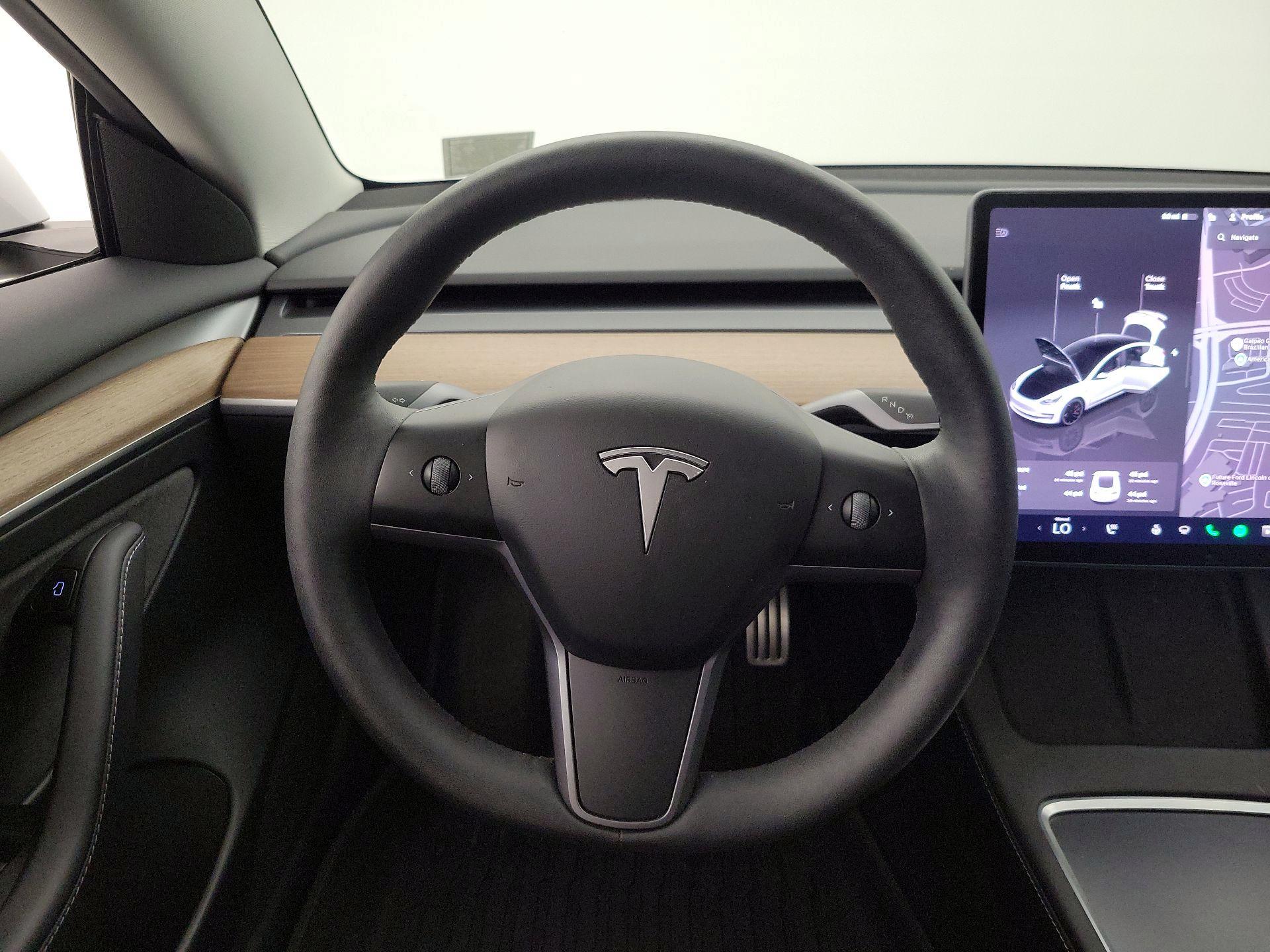 Thumbnail: 2023 Tesla Model 3 - 10