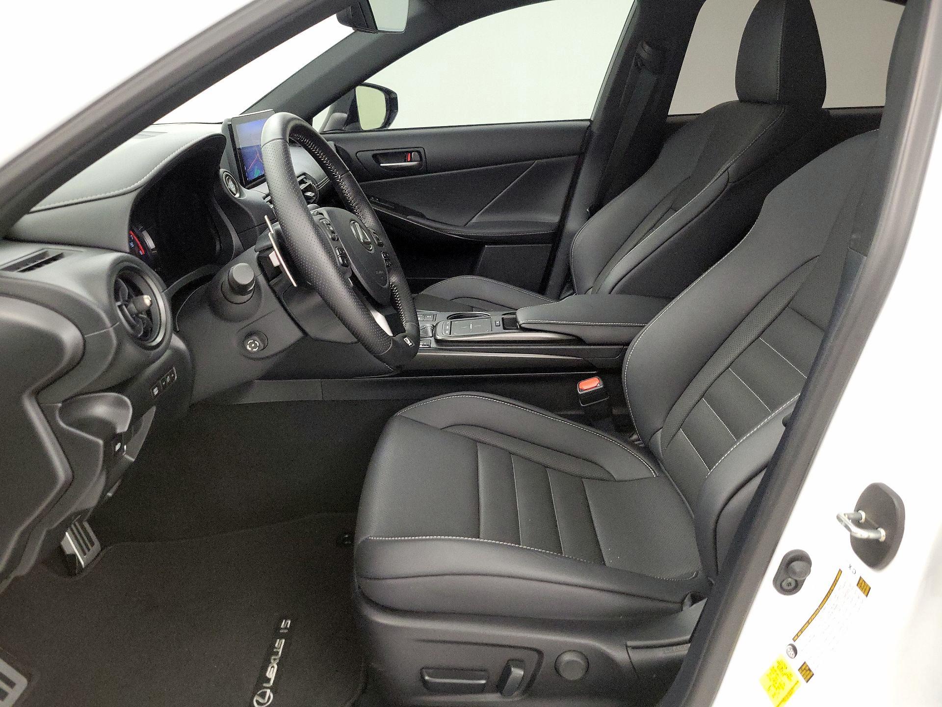 Thumbnail: 2025 Lexus IS - 11