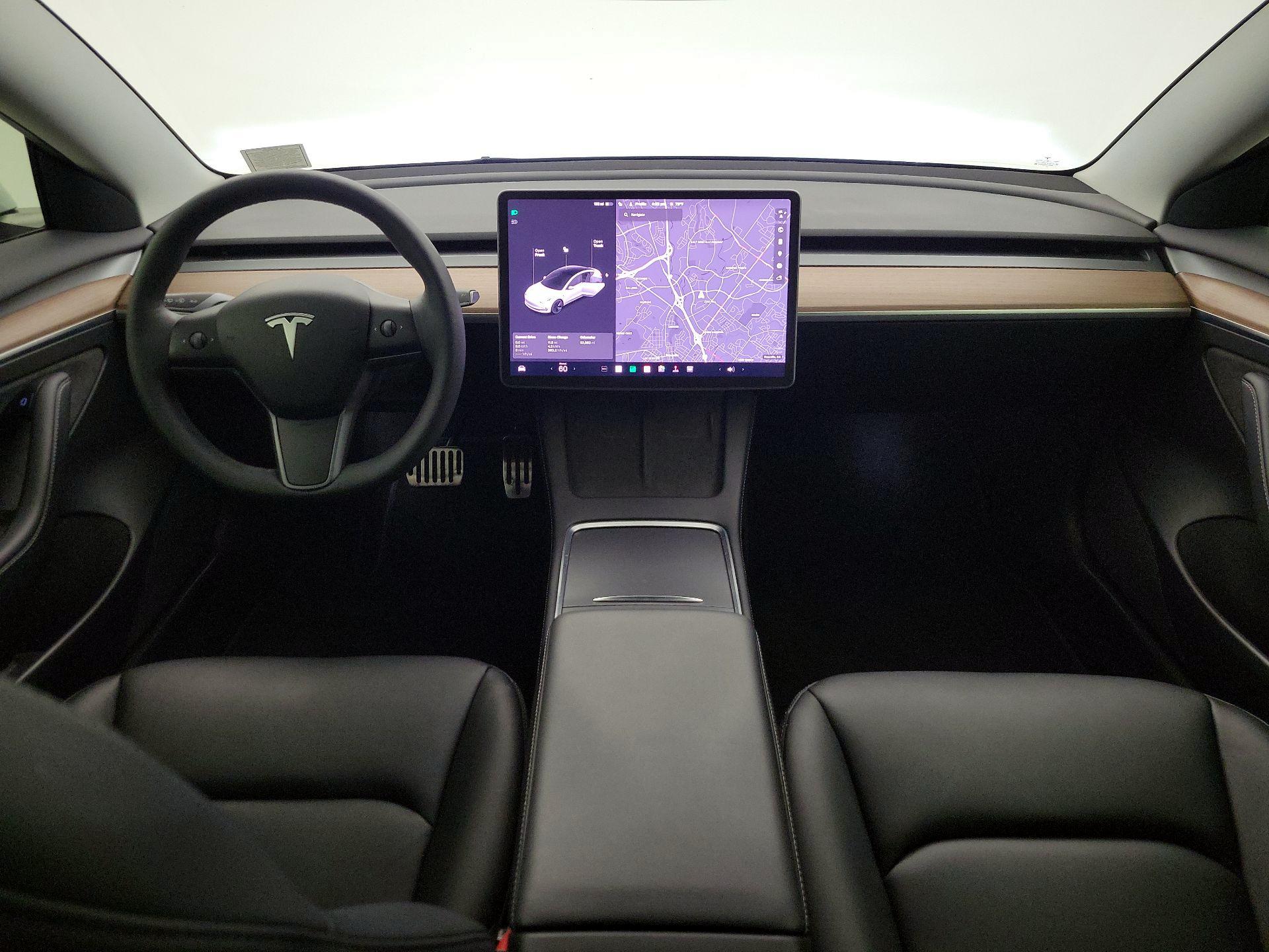 Thumbnail: 2022 Tesla Model 3 - 9