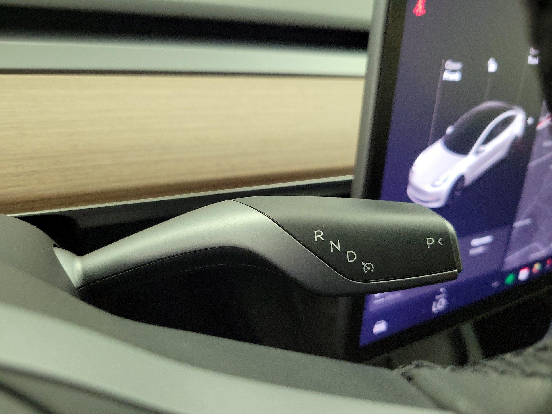 Thumbnail: 2022 Tesla Model 3 - 17